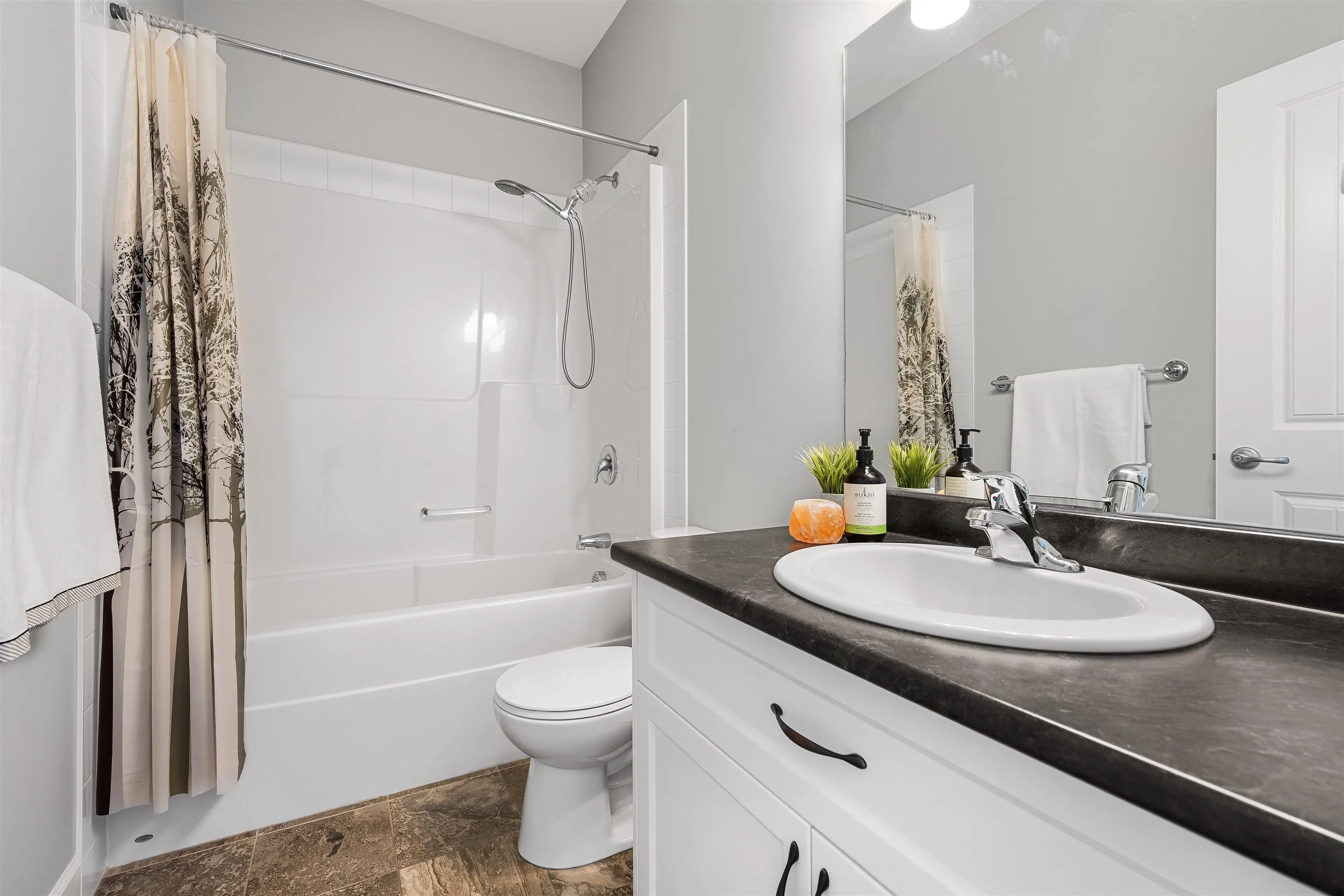 18 45900 South Sumas Road