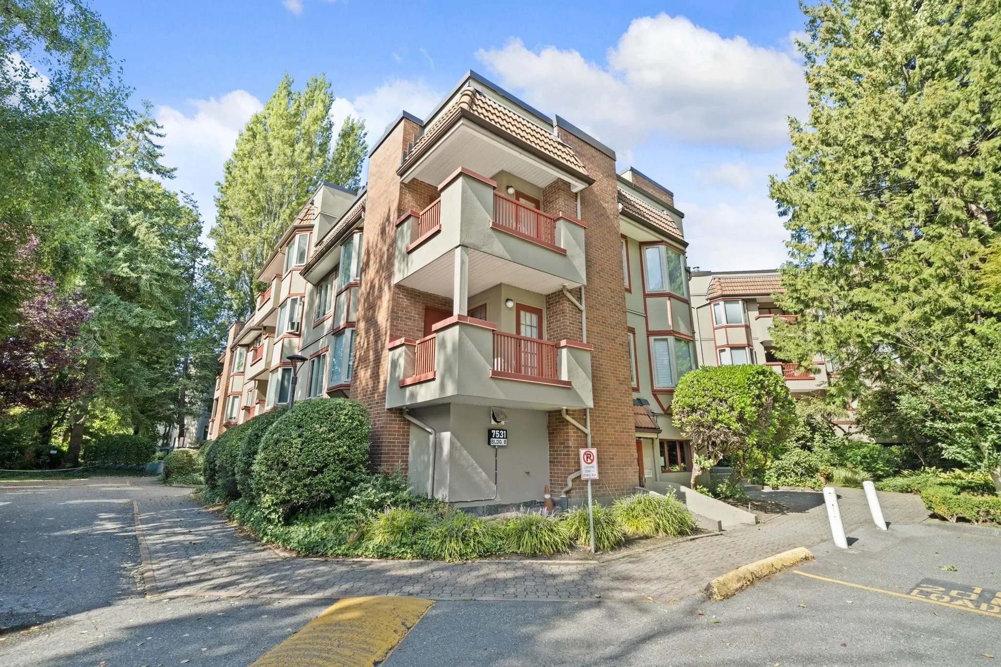 115 7531 Minoru Boulevard