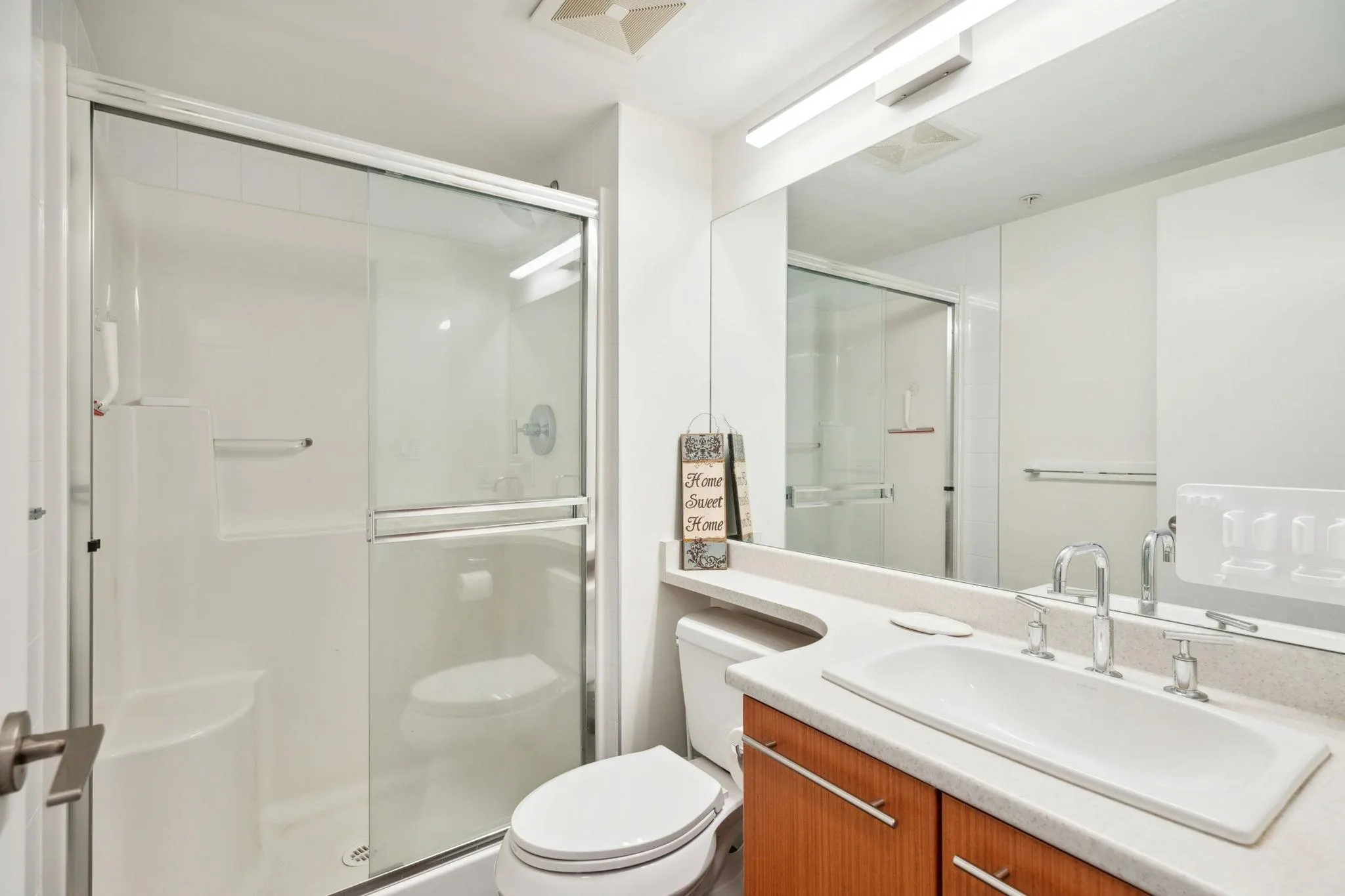 2905 2133 Douglas Road