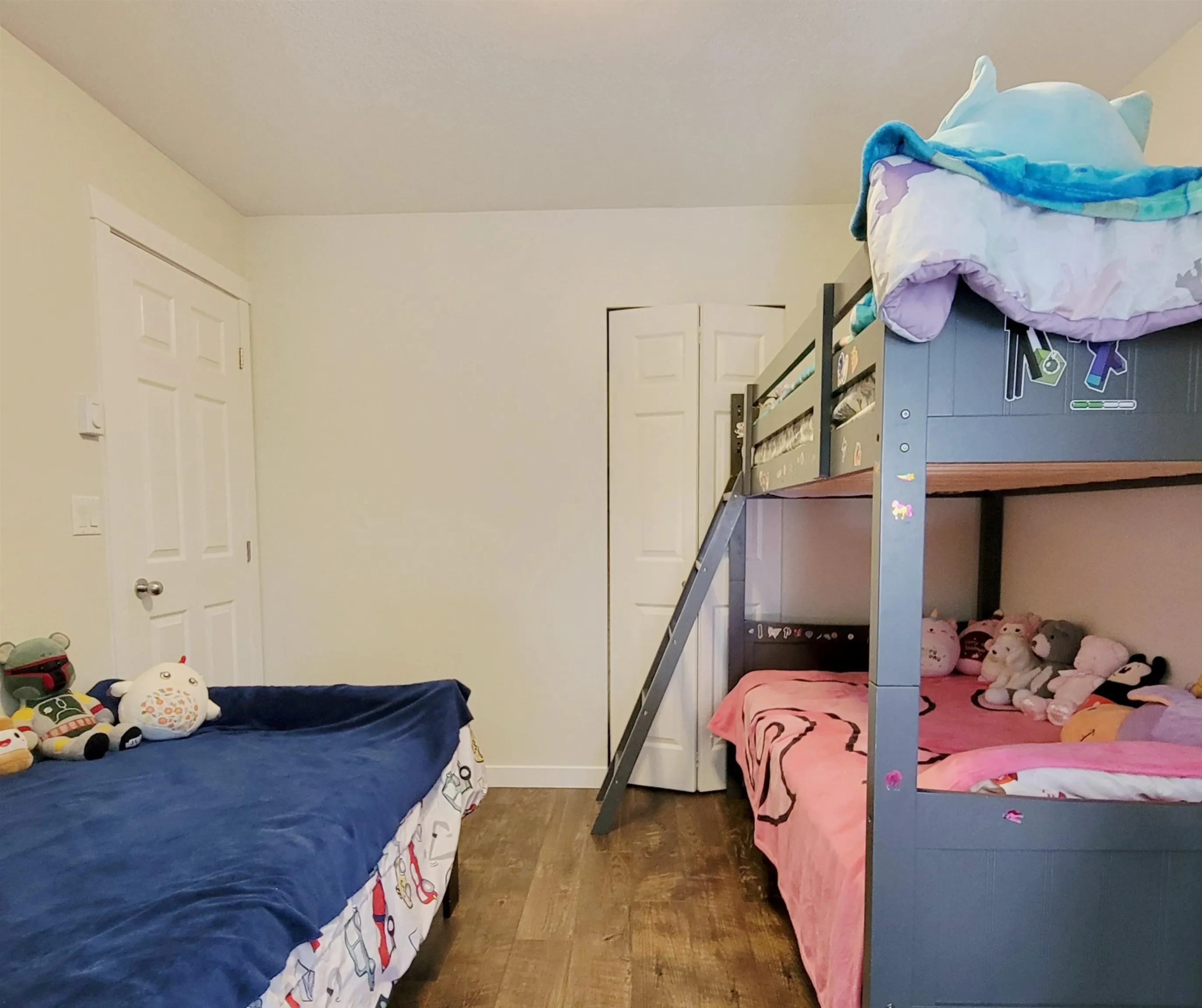 126 27358 32 Avenue