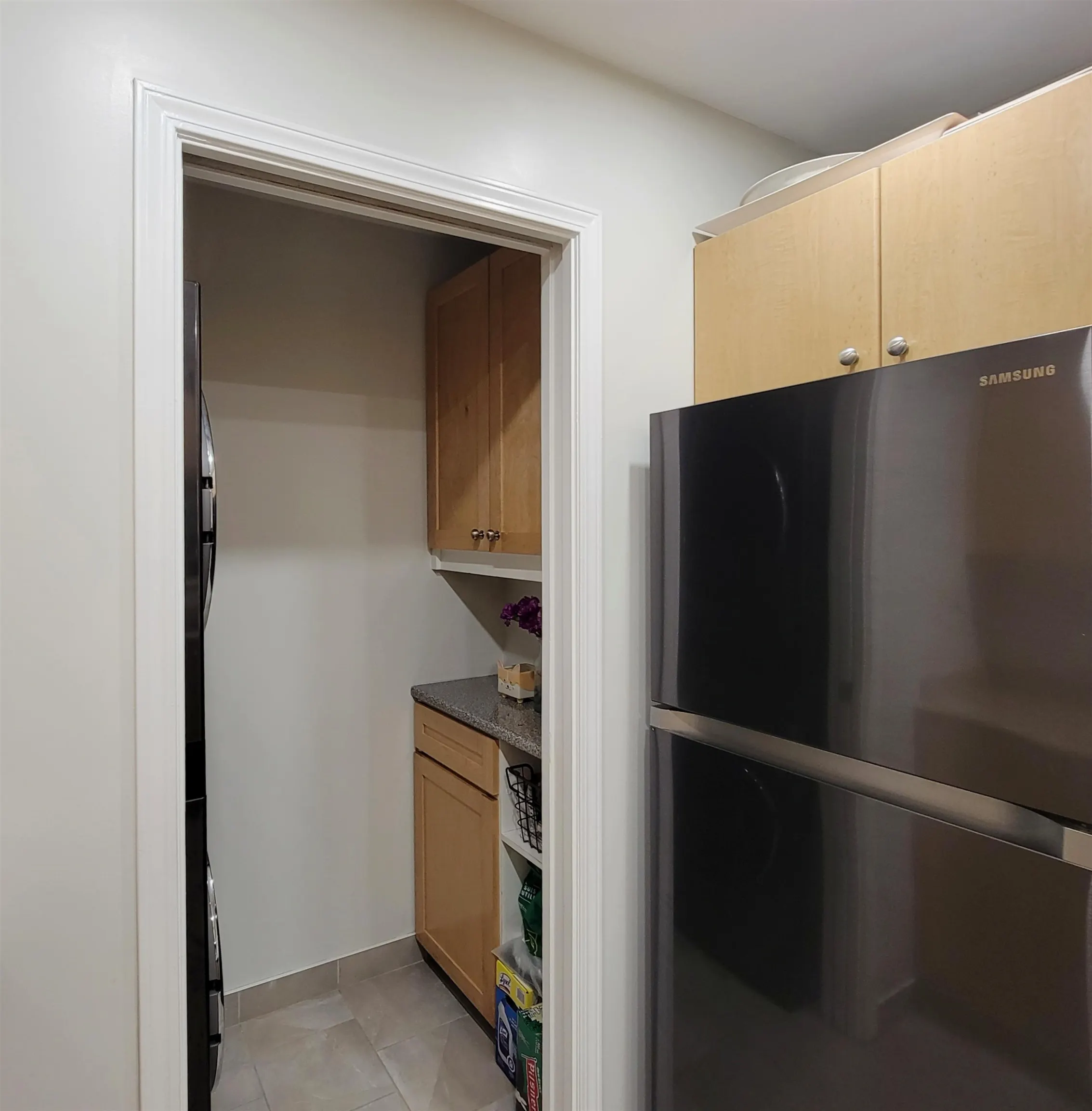 126 27358 32 Avenue