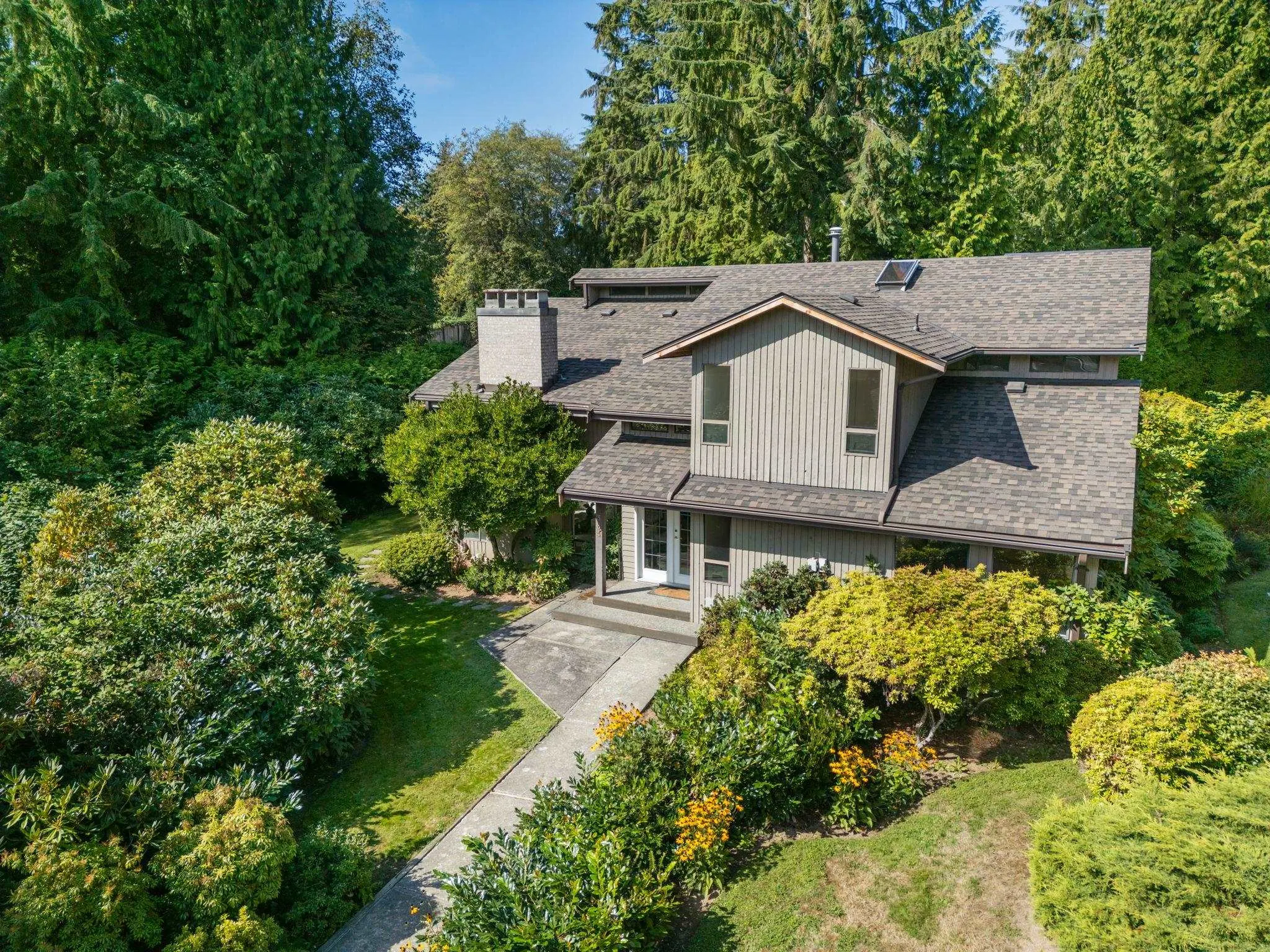 384 Mathers Avenue