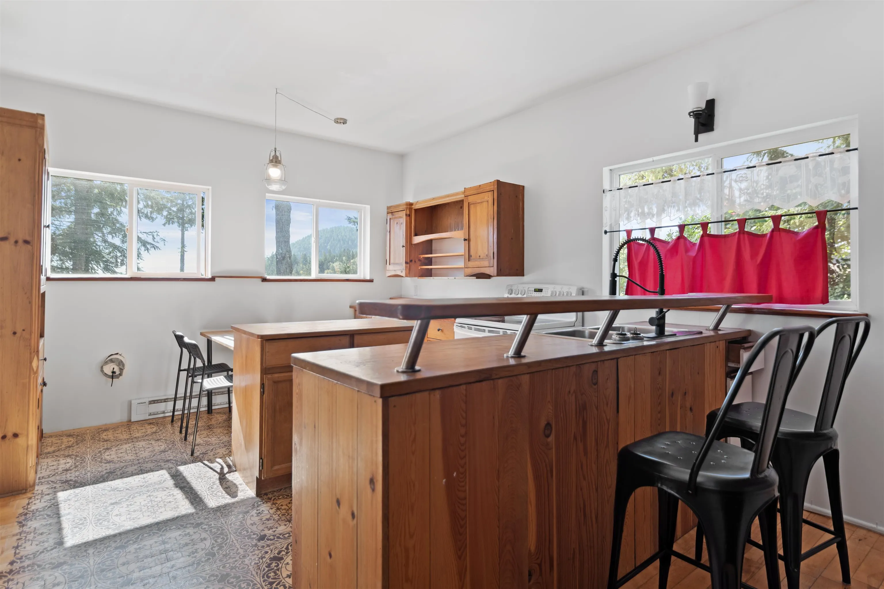 163 Pike Road