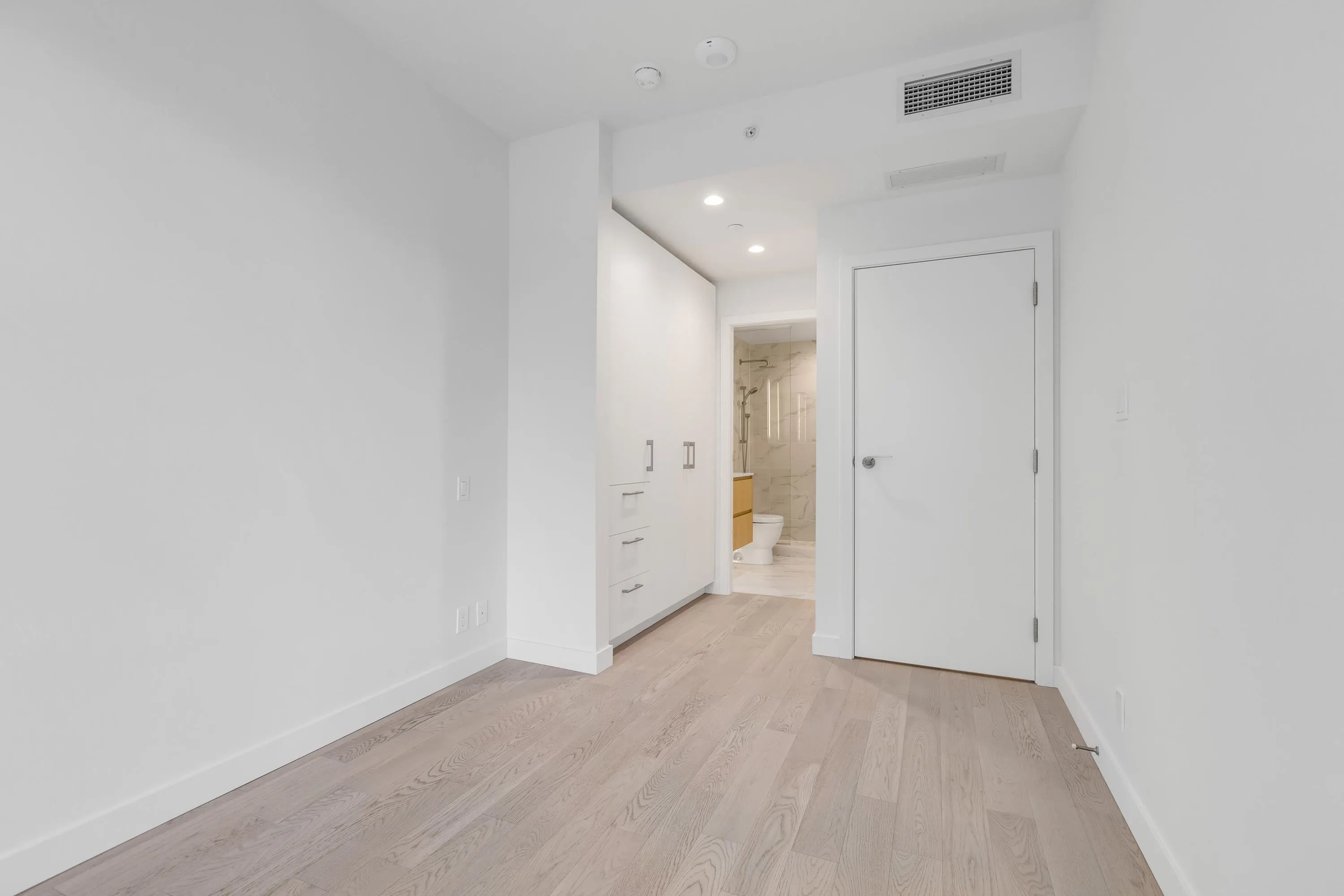 605 6811 Pearson Way