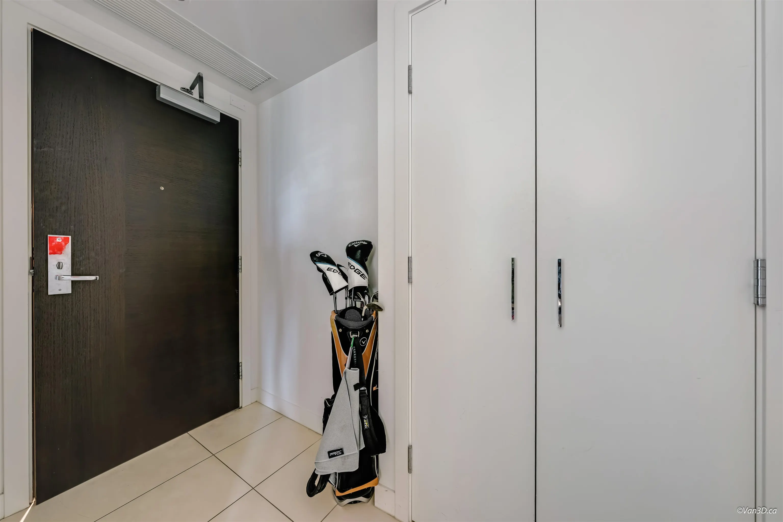 3005 1028 Barclay Street