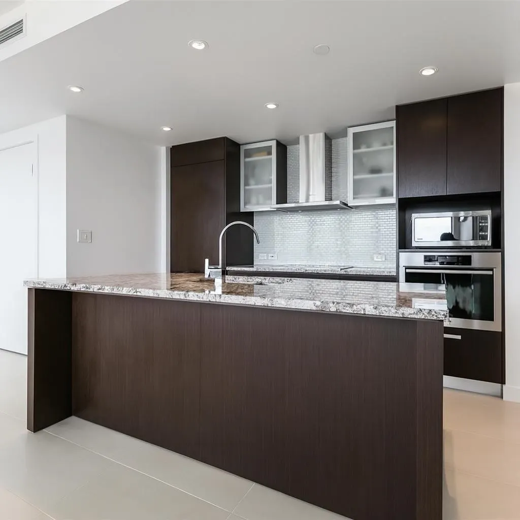 3005 1028 Barclay Street