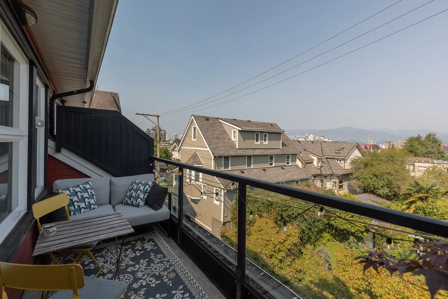 2272 St. George Street