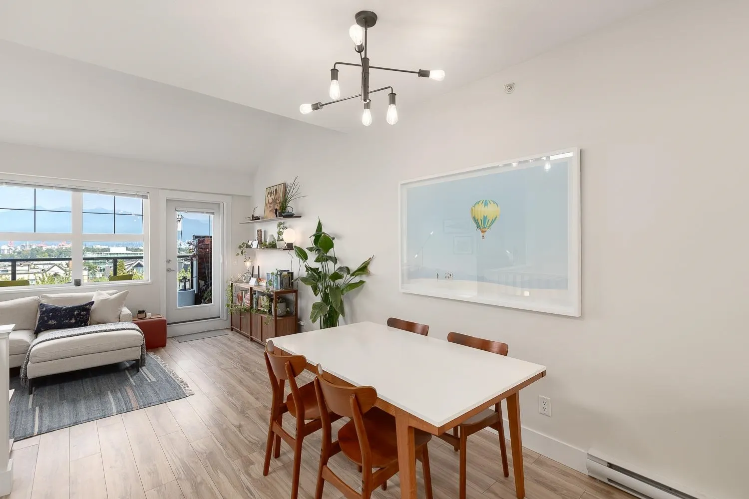 2272 St. George Street