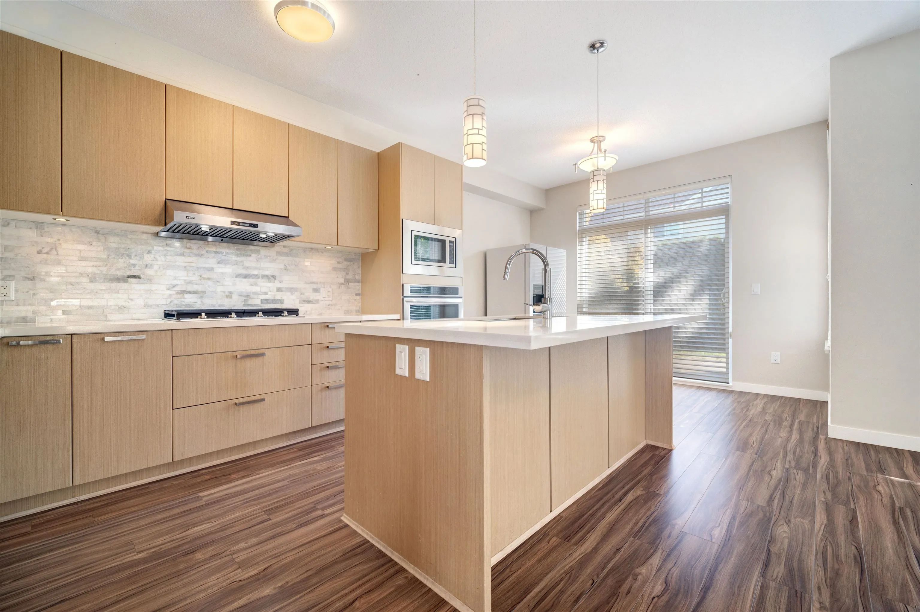 3 10500 Delsom Crescent