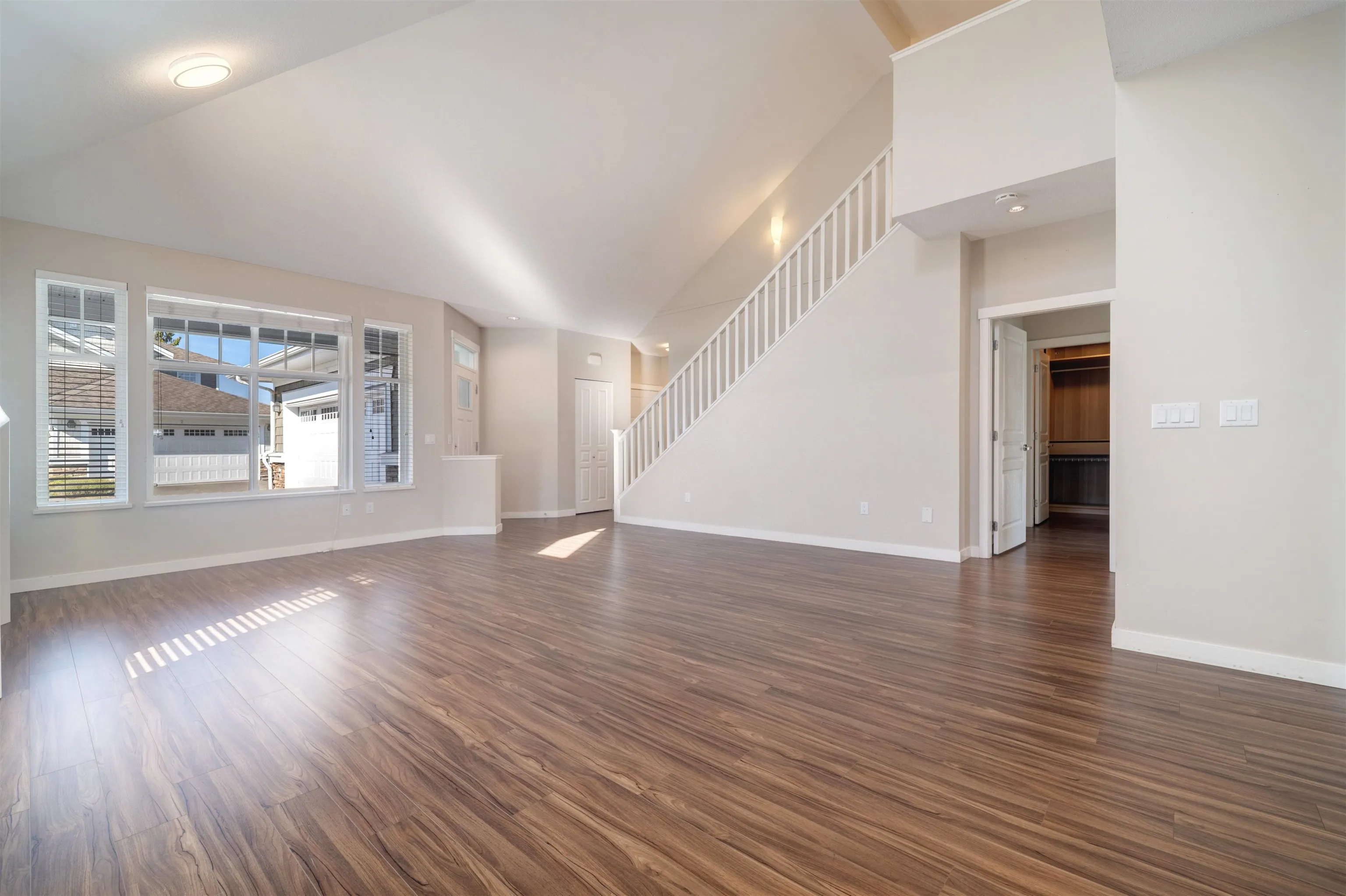 3 10500 Delsom Crescent