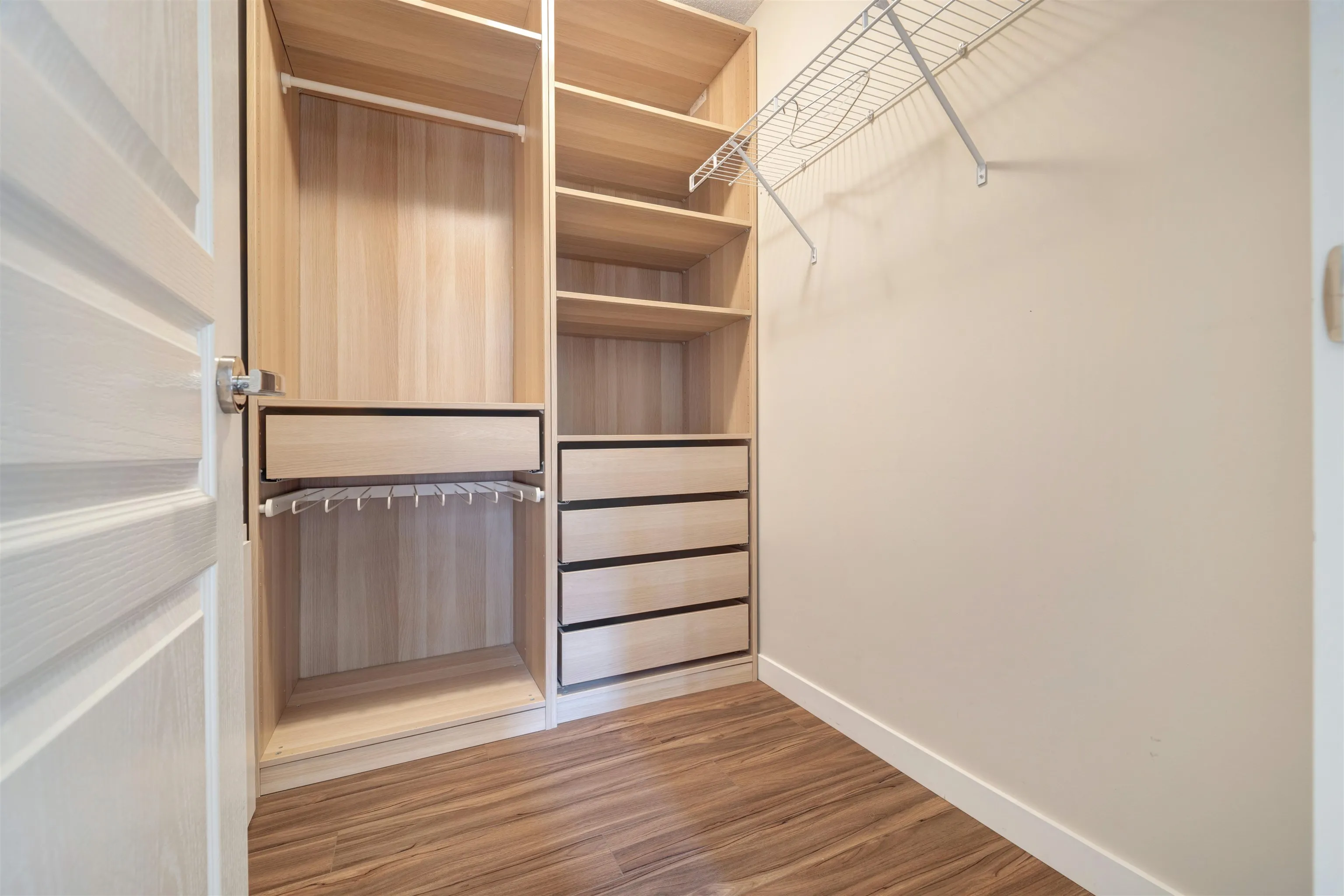 3 10500 Delsom Crescent