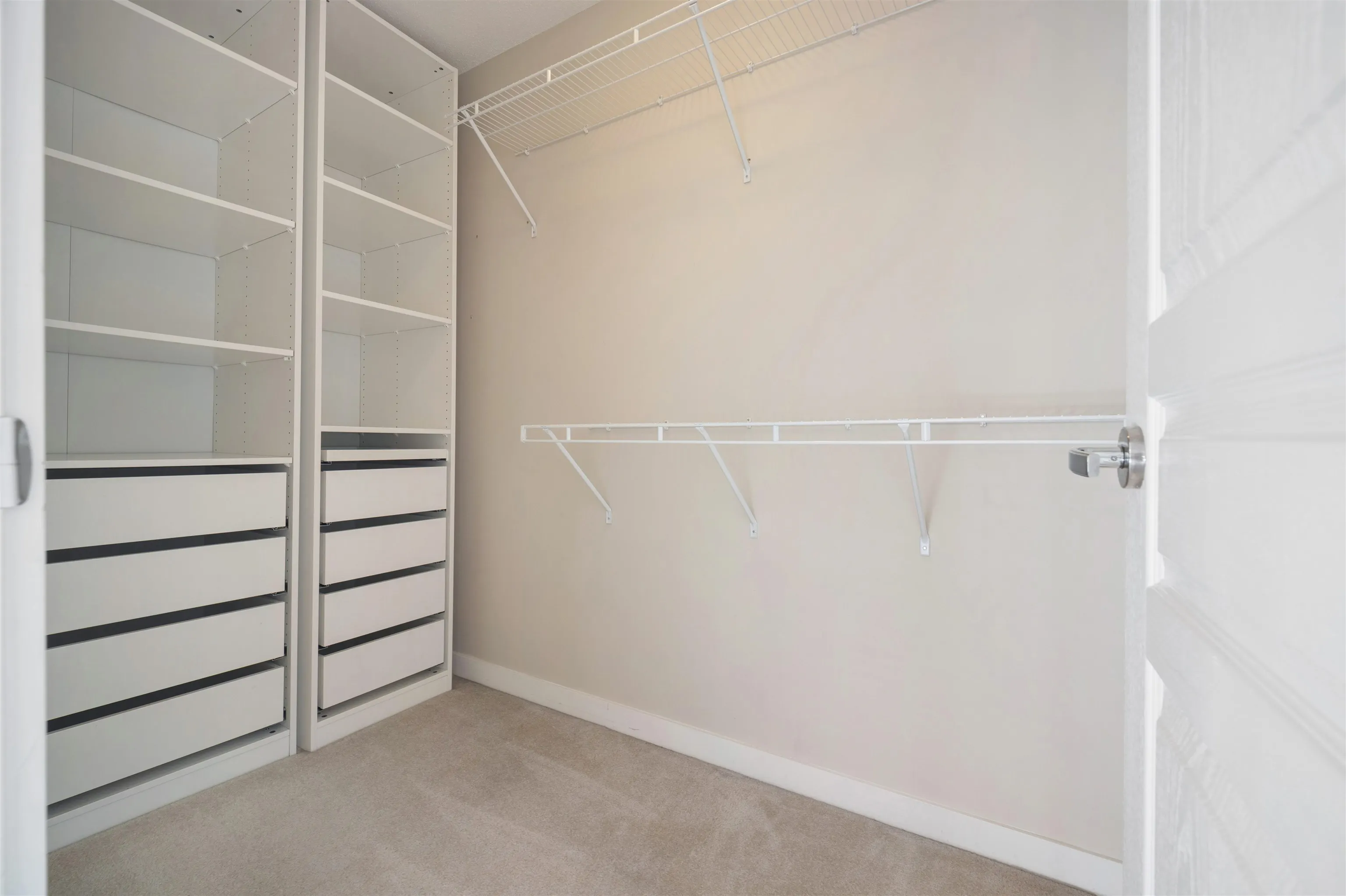 3 10500 Delsom Crescent