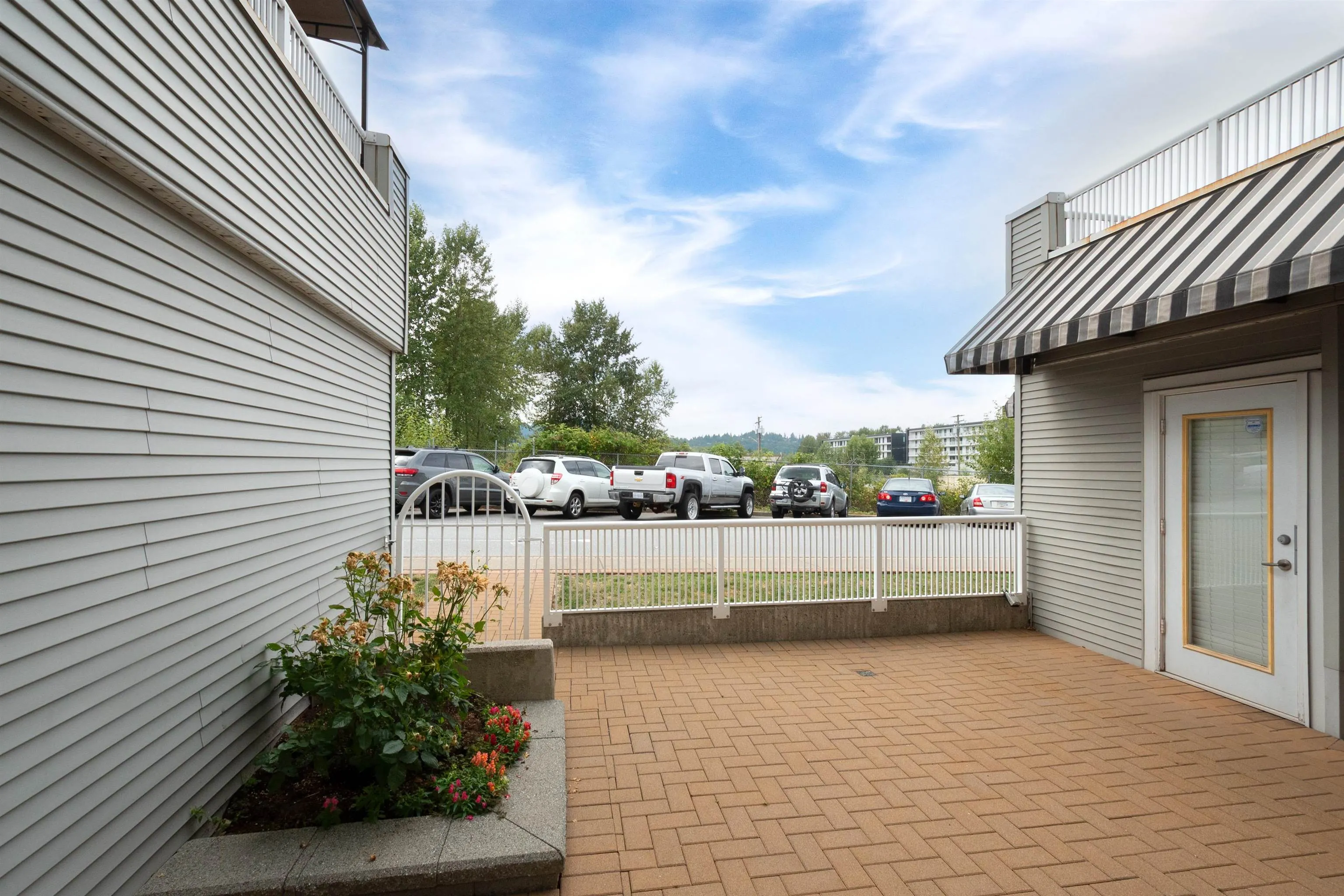 108 3136 St Johns Street