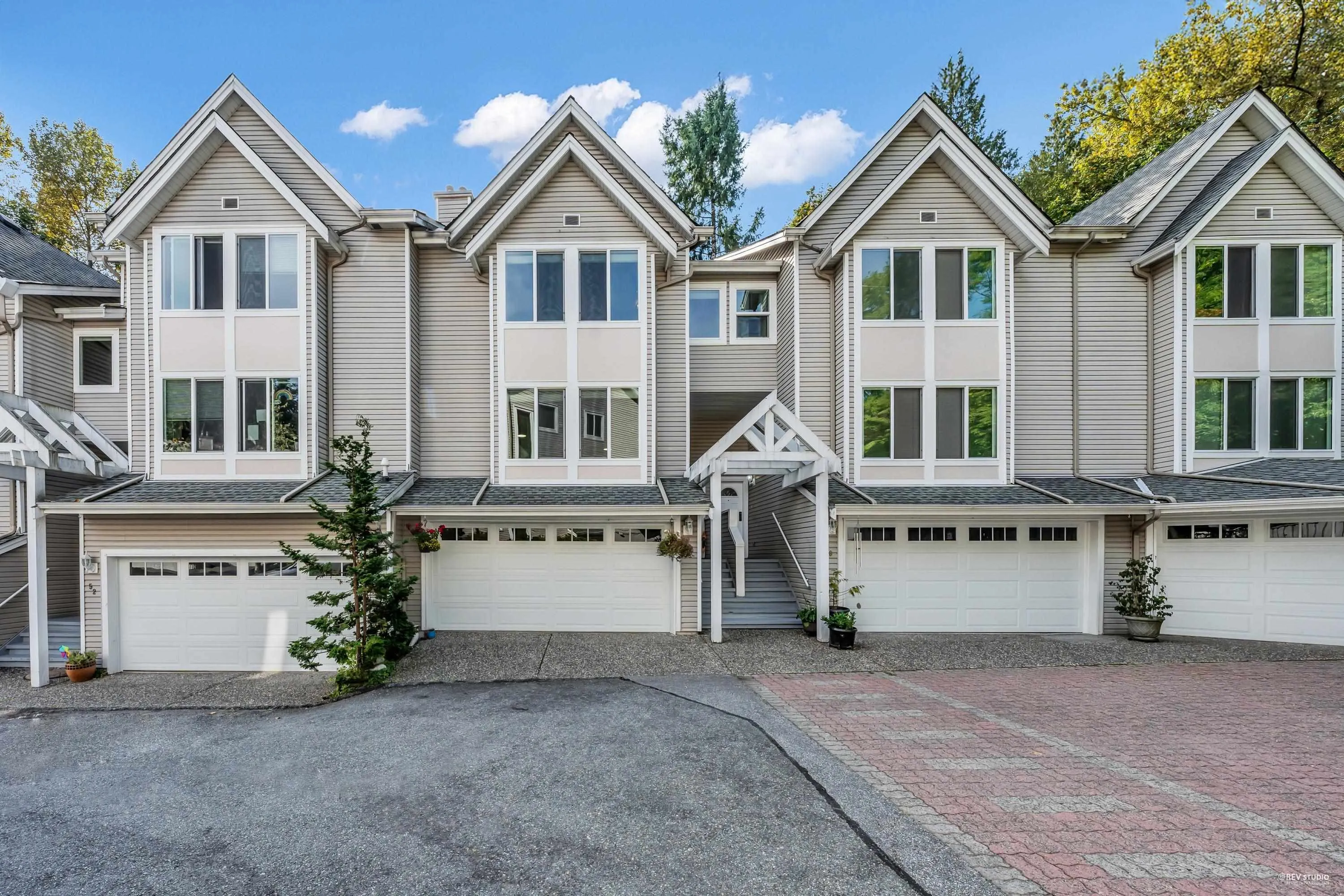 51 2600 Beaverbrook Crescent