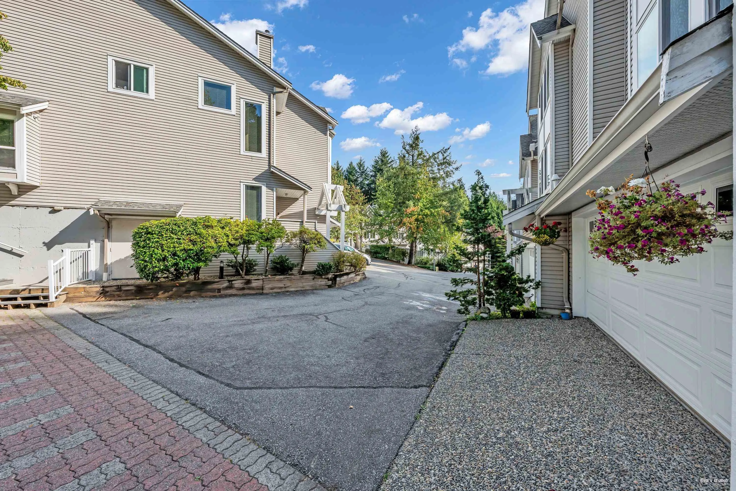 51 2600 Beaverbrook Crescent