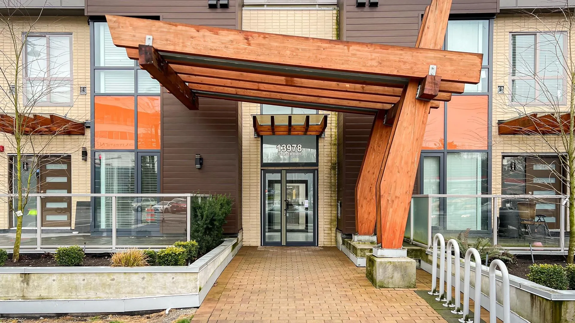 304 13978 Fraser Highway