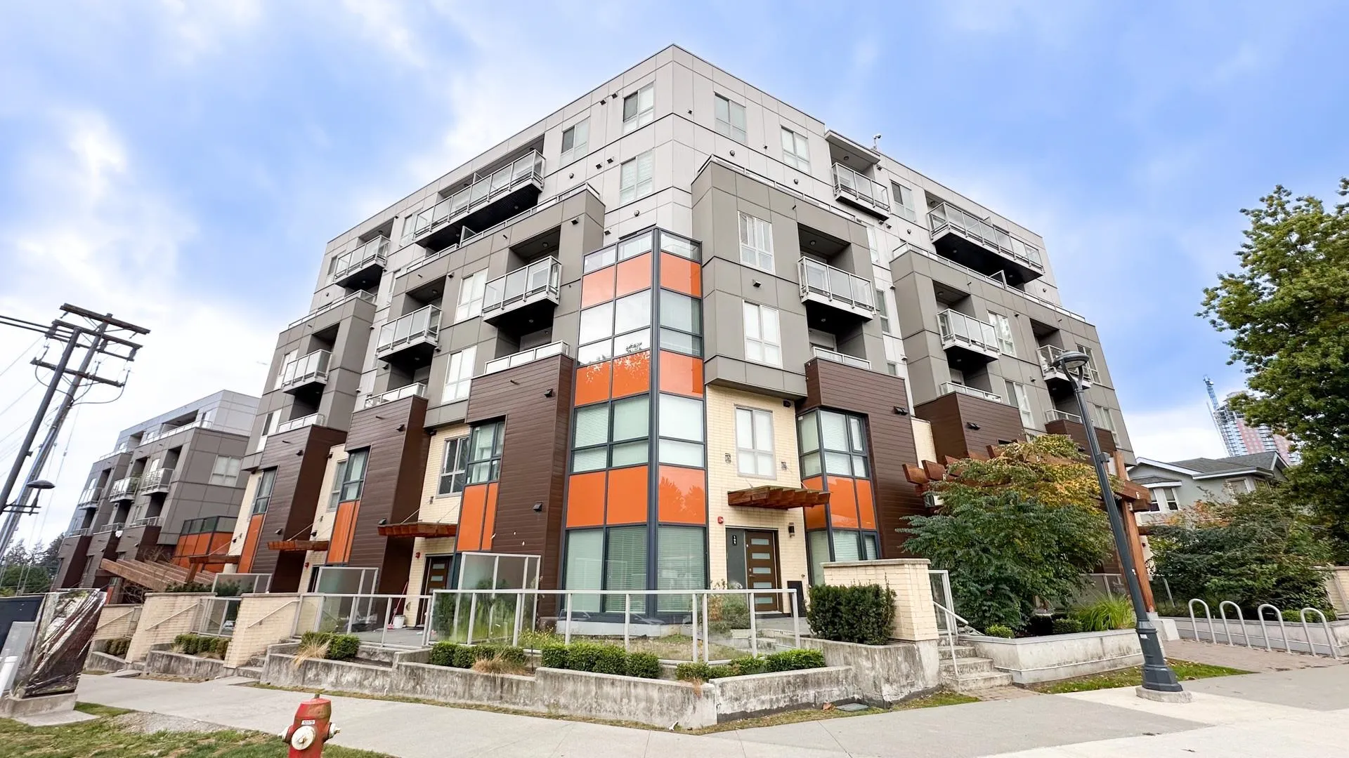 304 13978 Fraser Highway