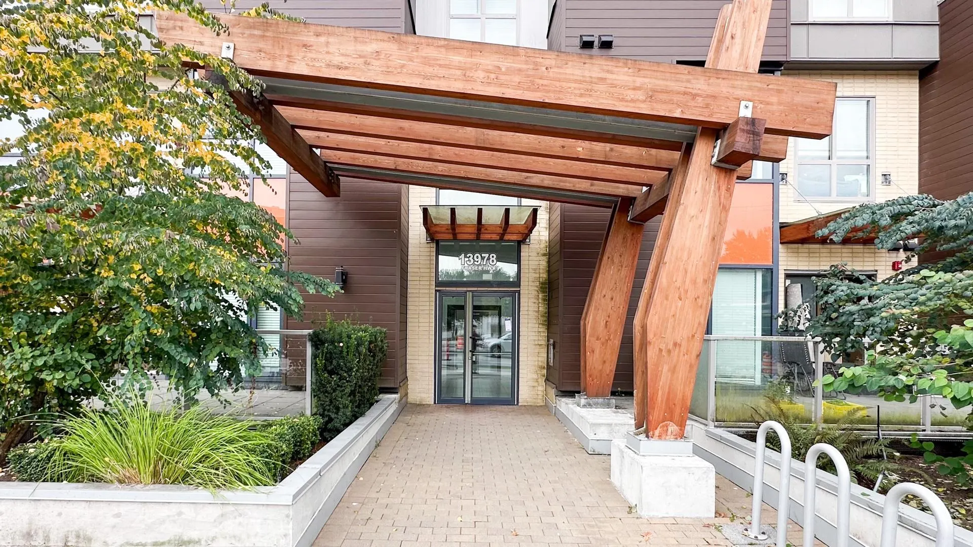 304 13978 Fraser Highway