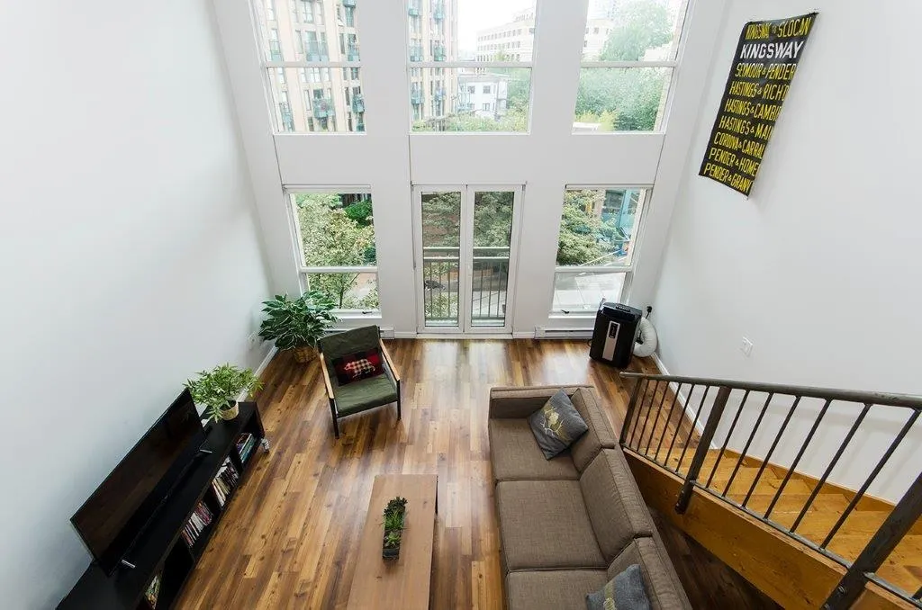 407 1 E Cordova Street