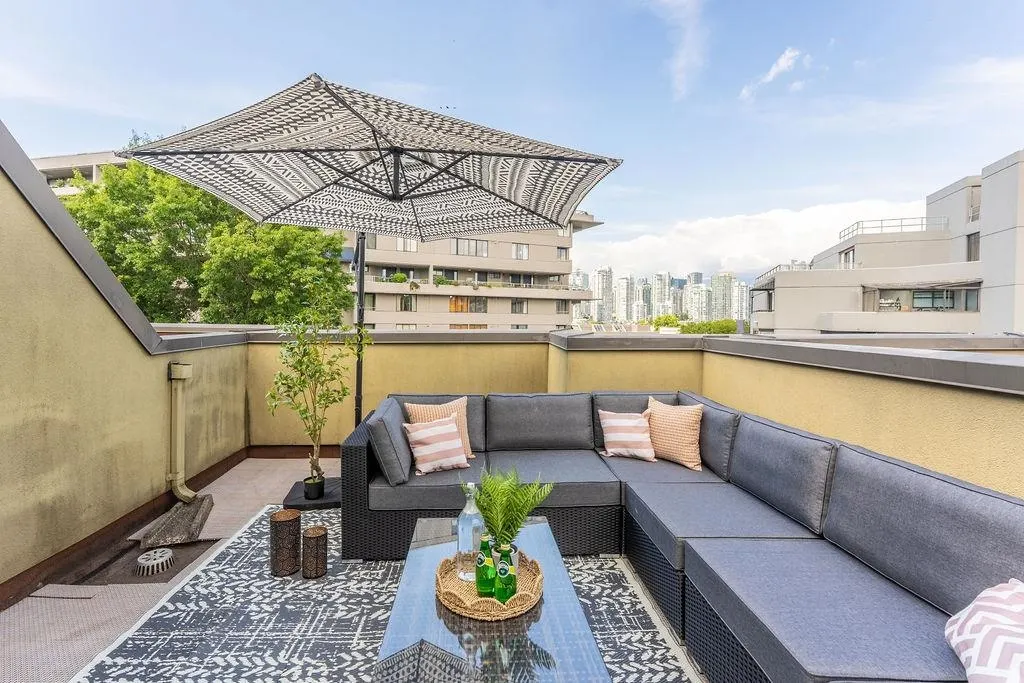 301 650 Moberly Road