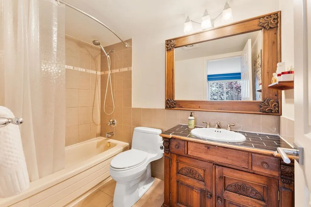 301 650 Moberly Road