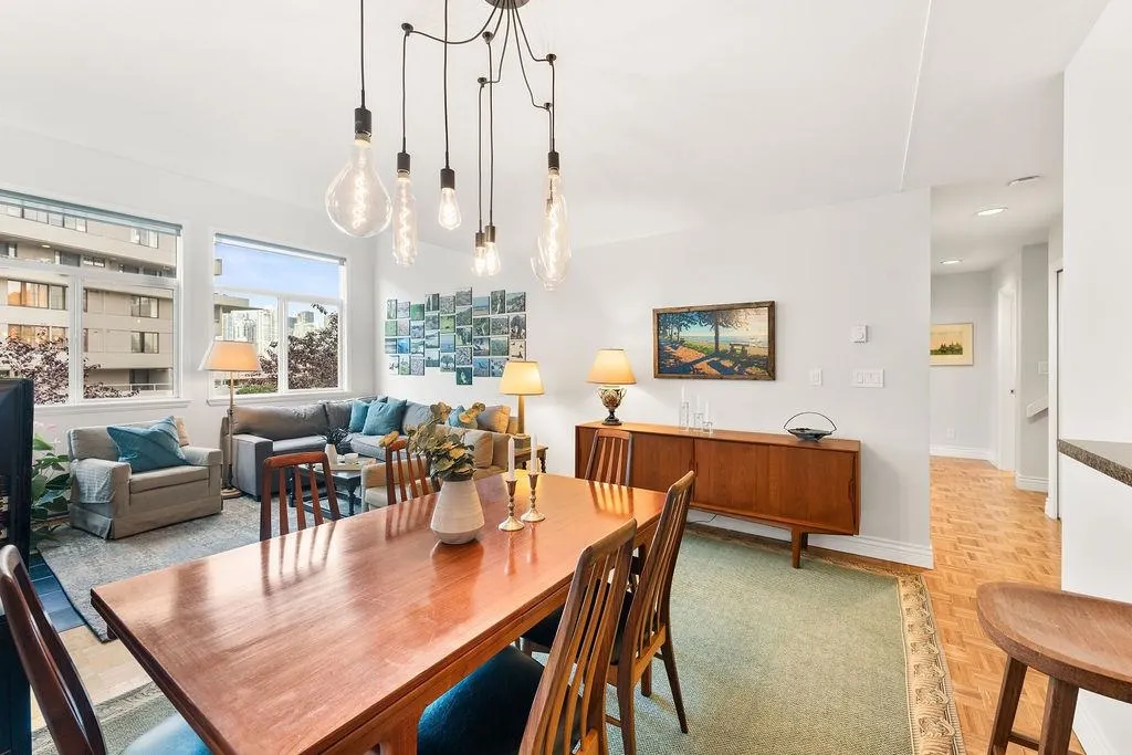 301 650 Moberly Road