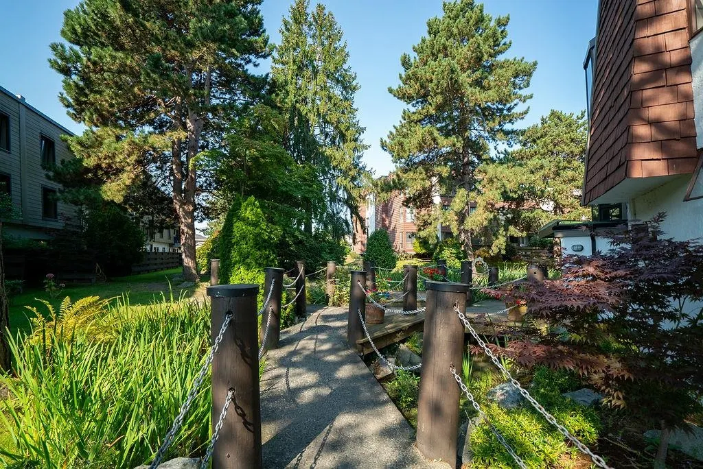 102 8820 No. 1 Road