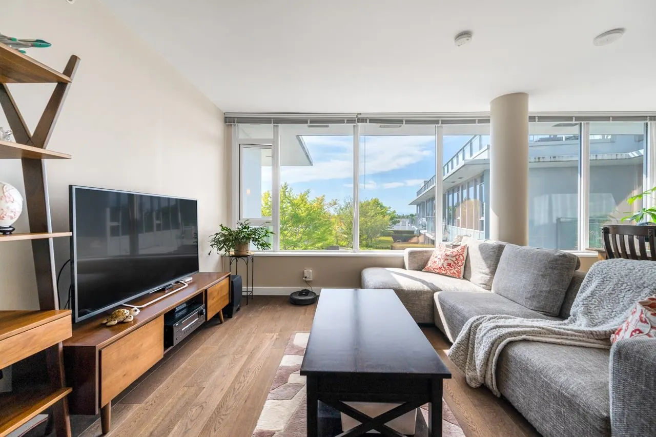 6005 5511 Hollybridge Way