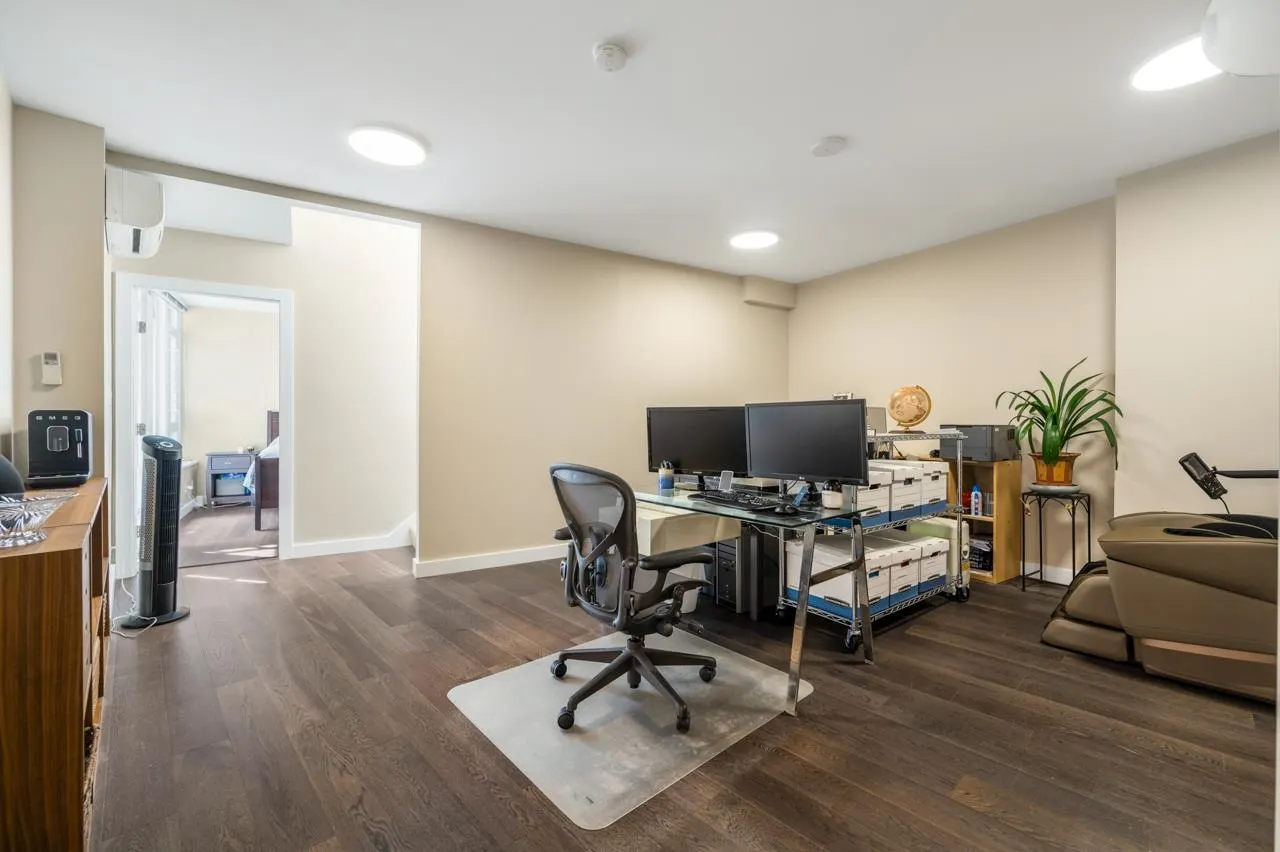 6005 5511 Hollybridge Way