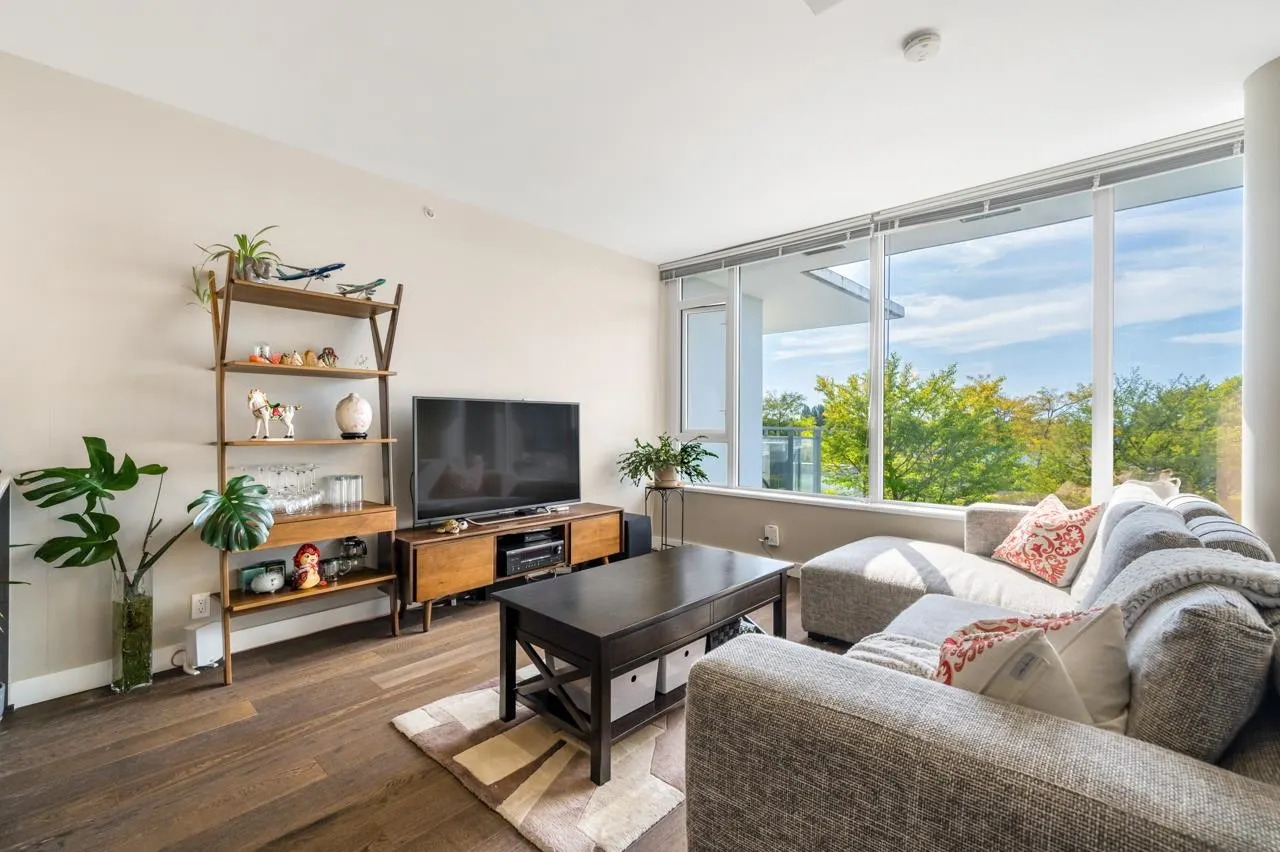 6005 5511 Hollybridge Way