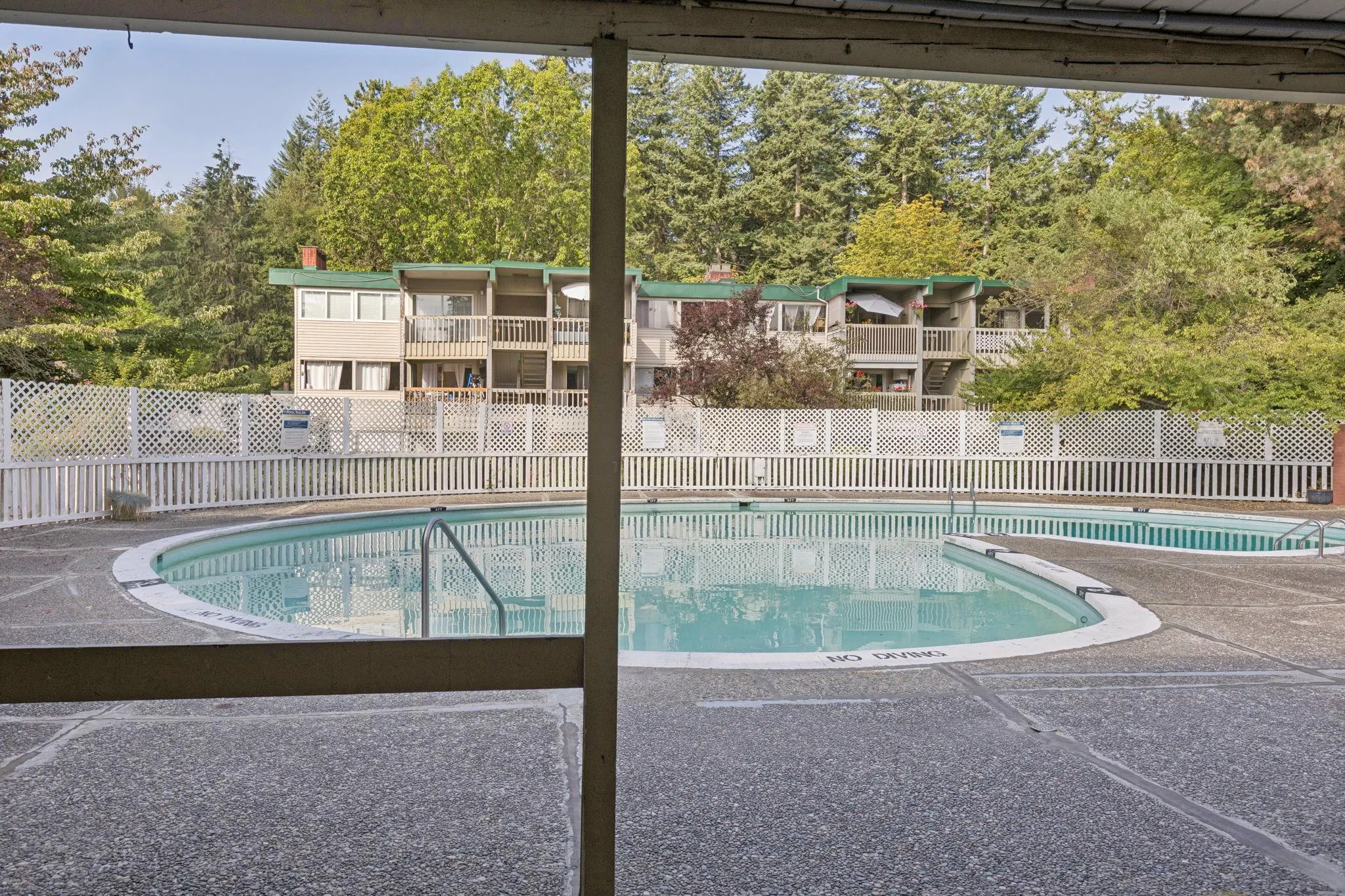 829 Westview Crescent
