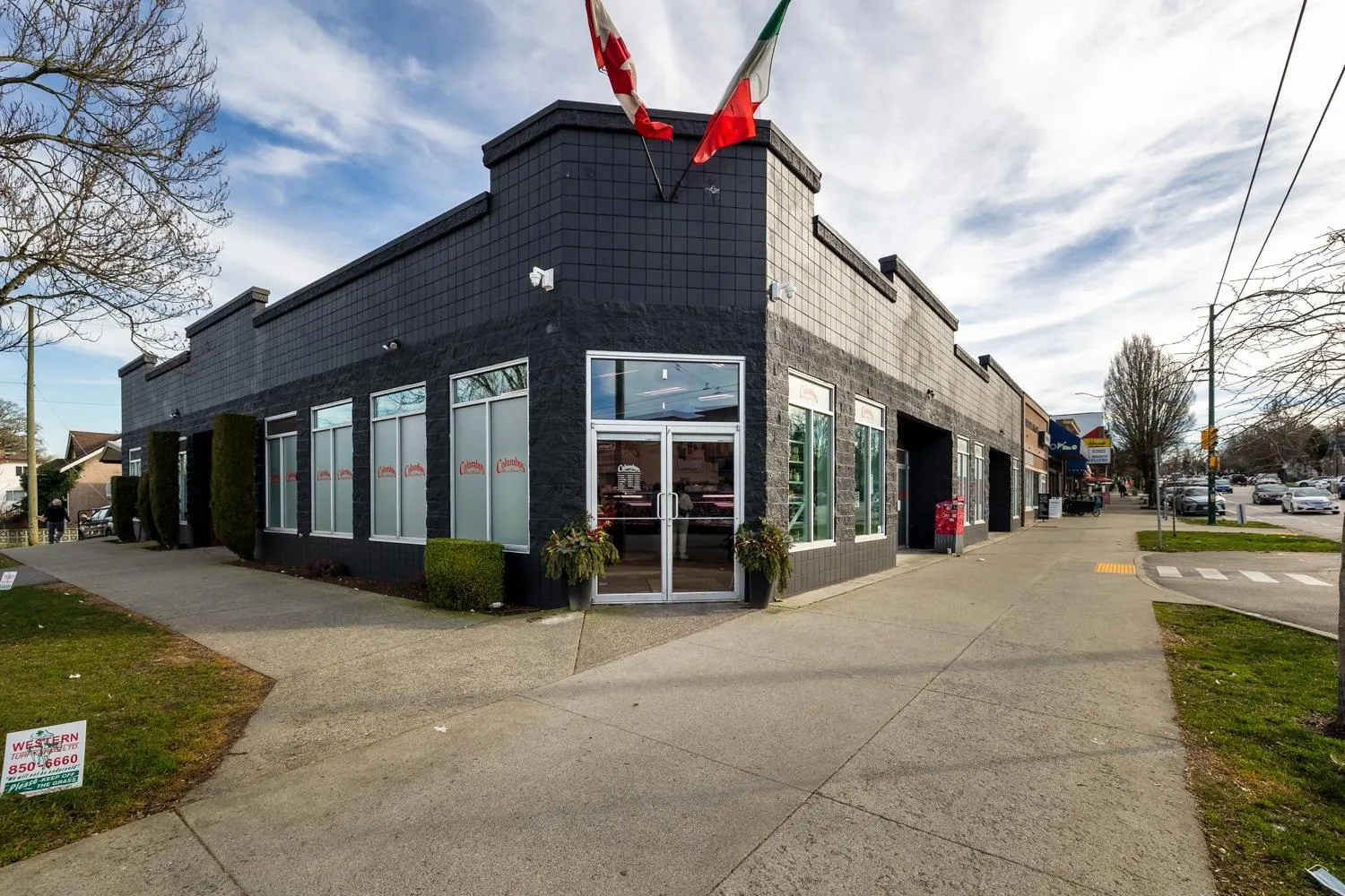 2743 Kitchener Street