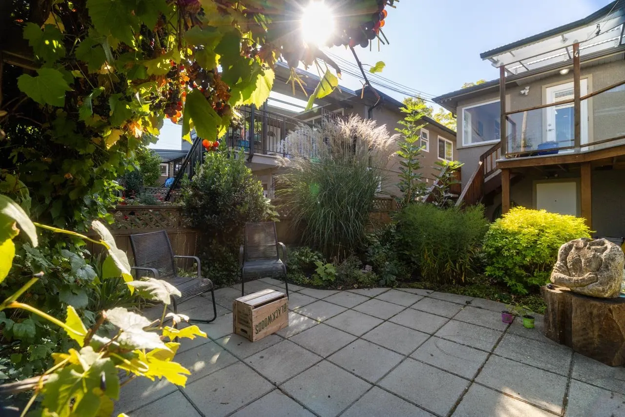2743 Kitchener Street