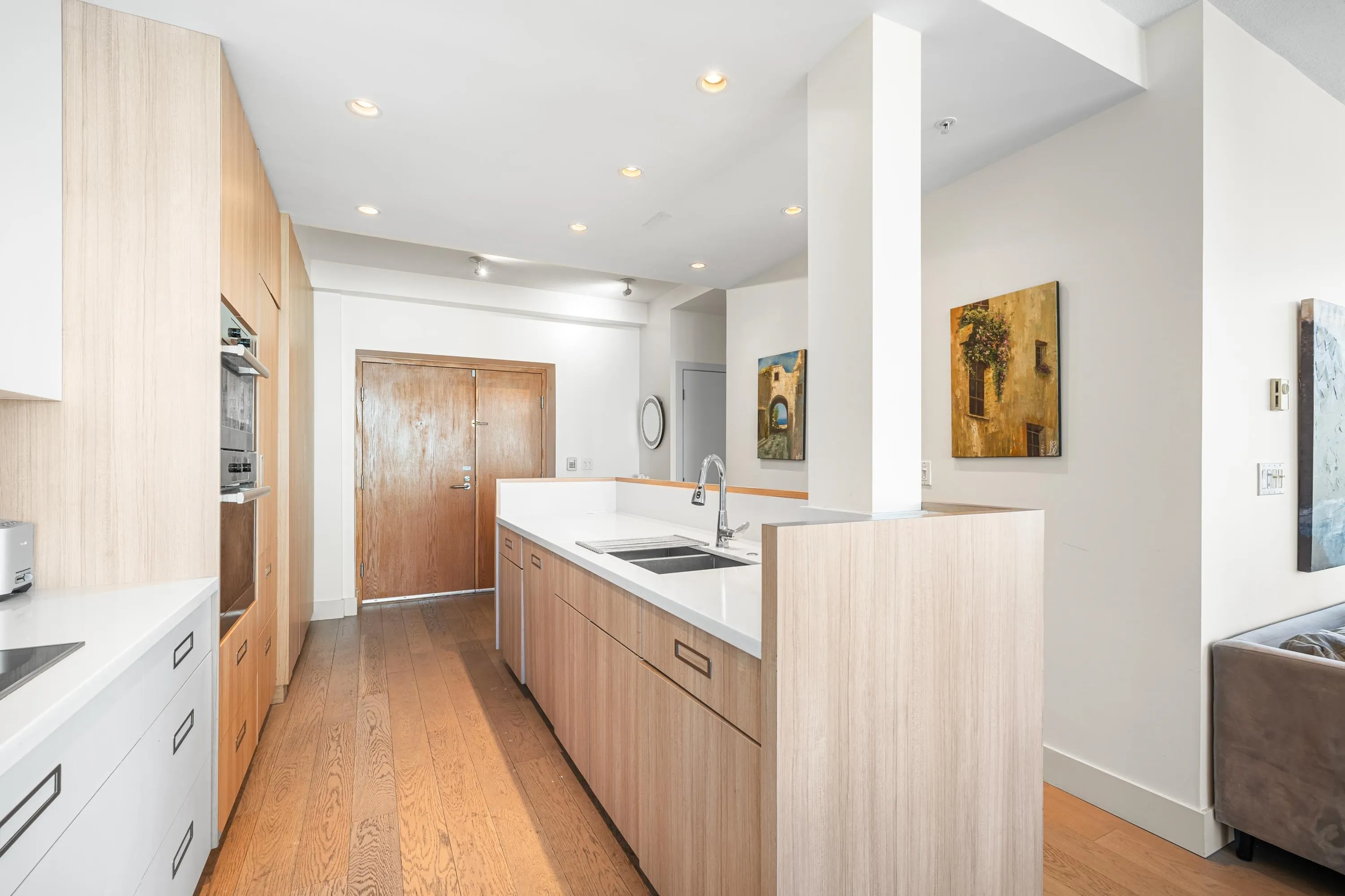 2303 1200 Alberni Street