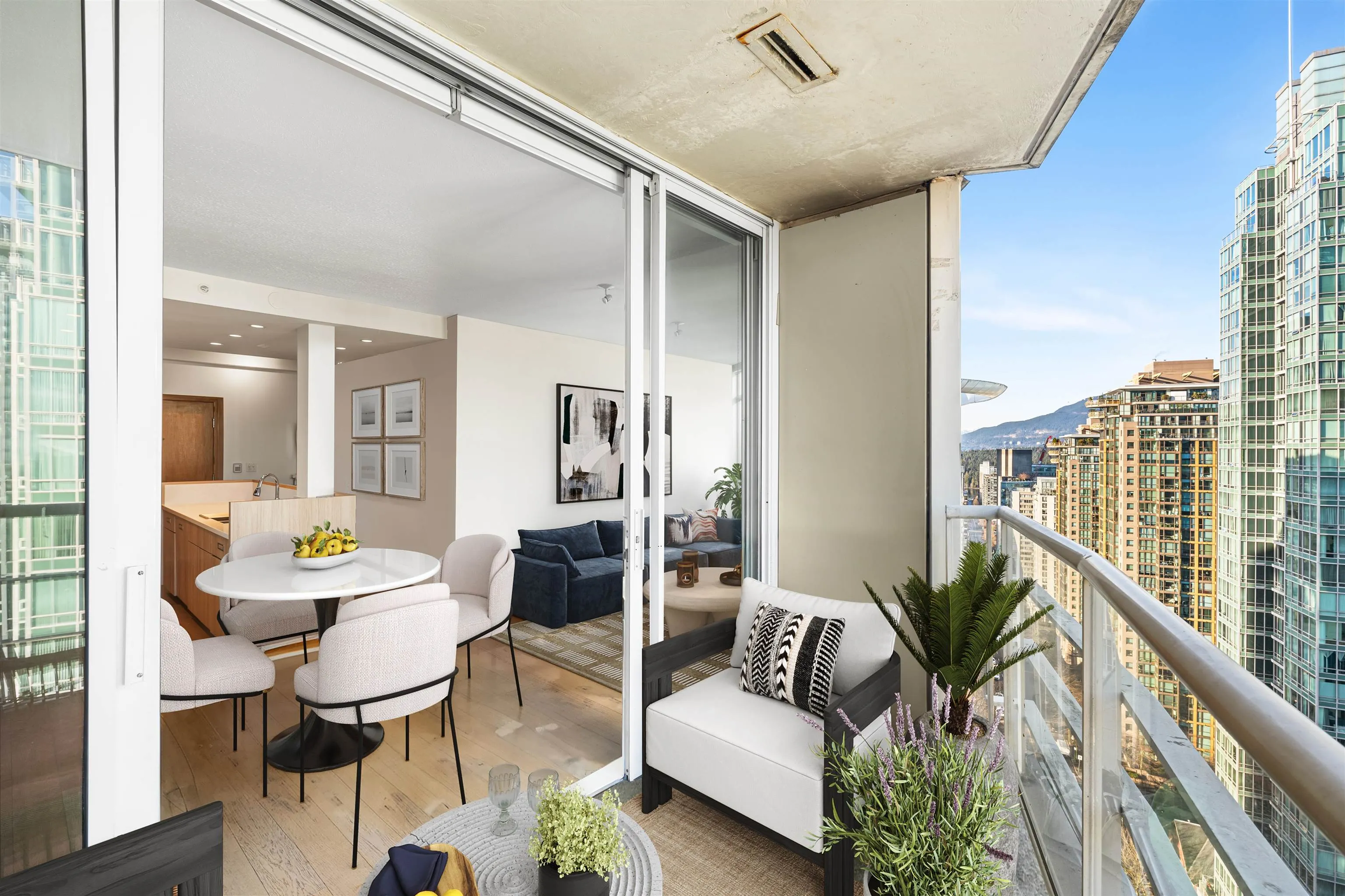 2303 1200 Alberni Street