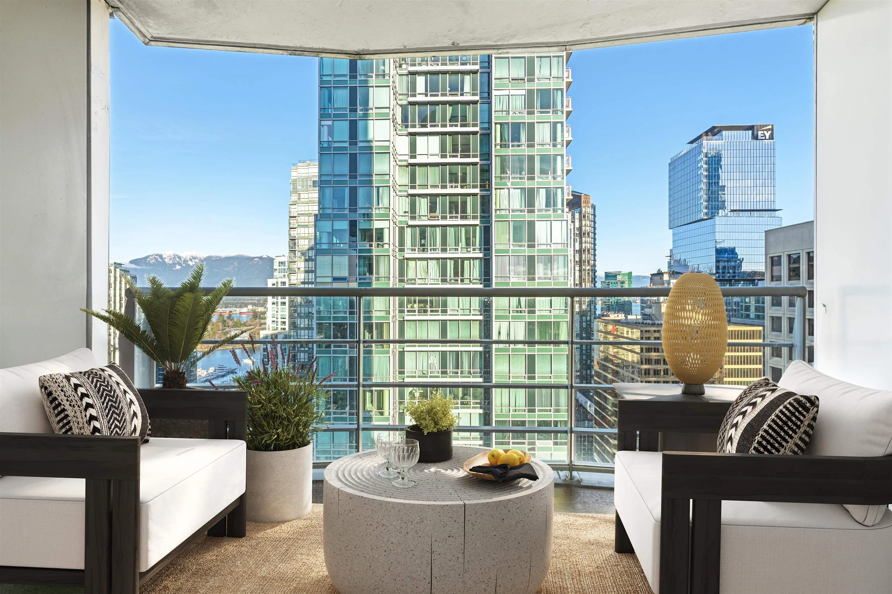 2303 1200 Alberni Street