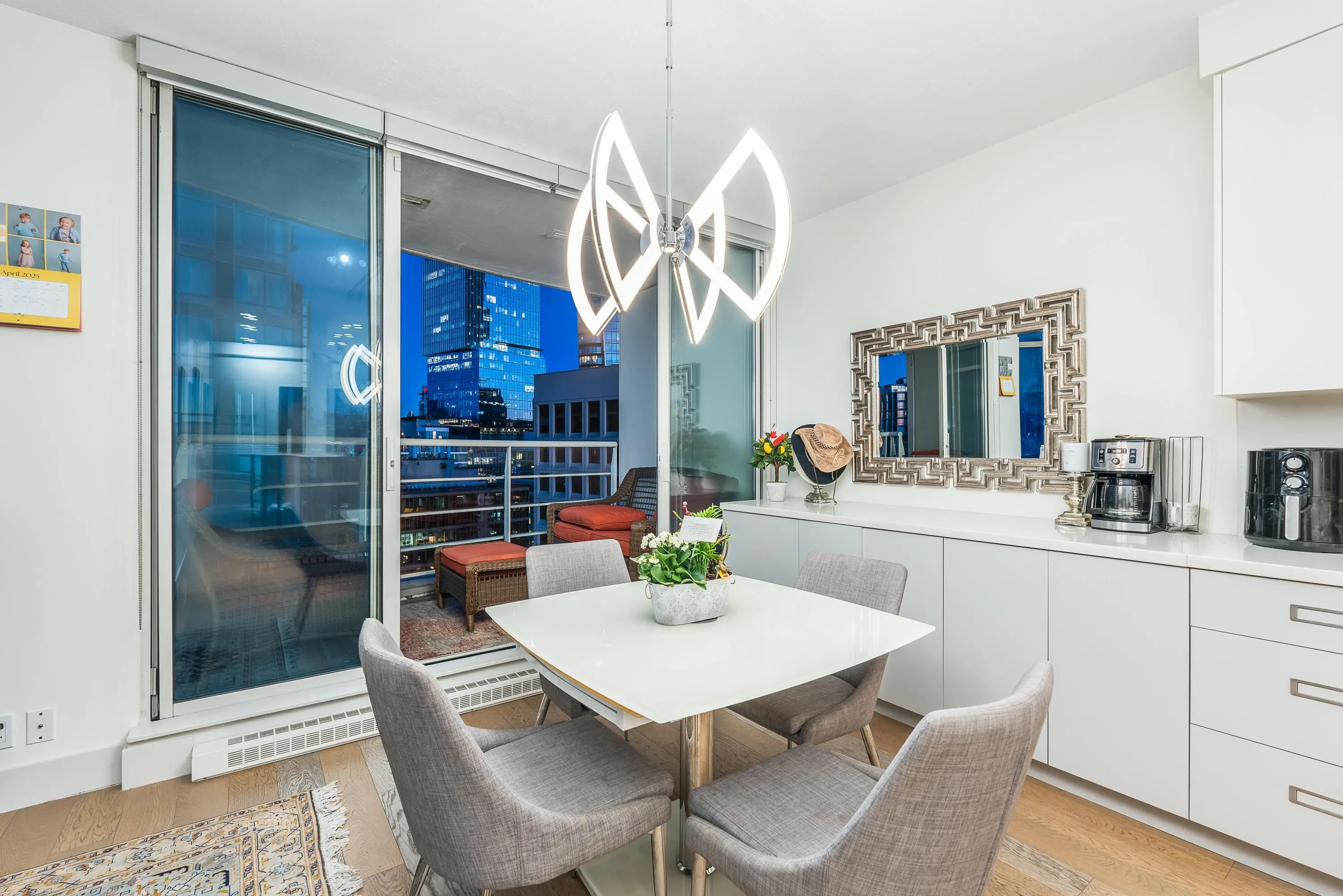 2303 1200 Alberni Street