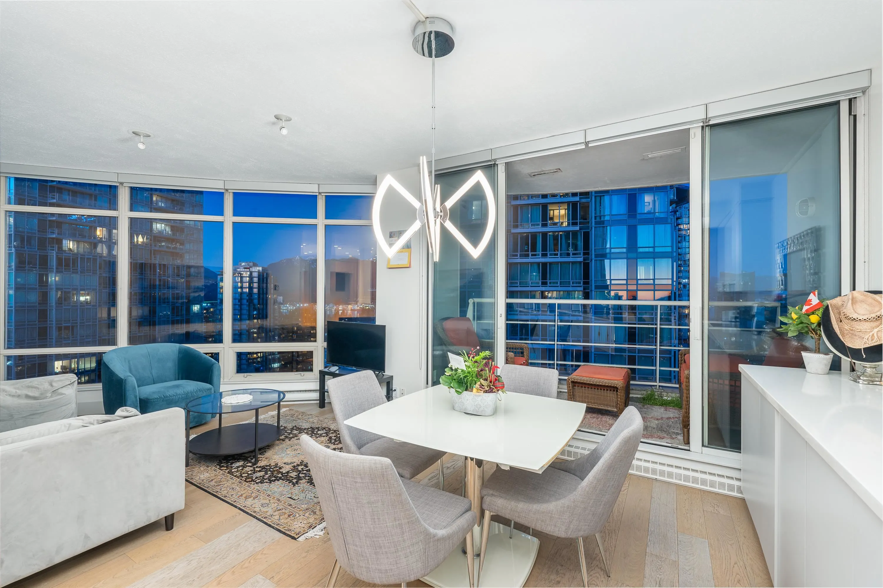 2303 1200 Alberni Street