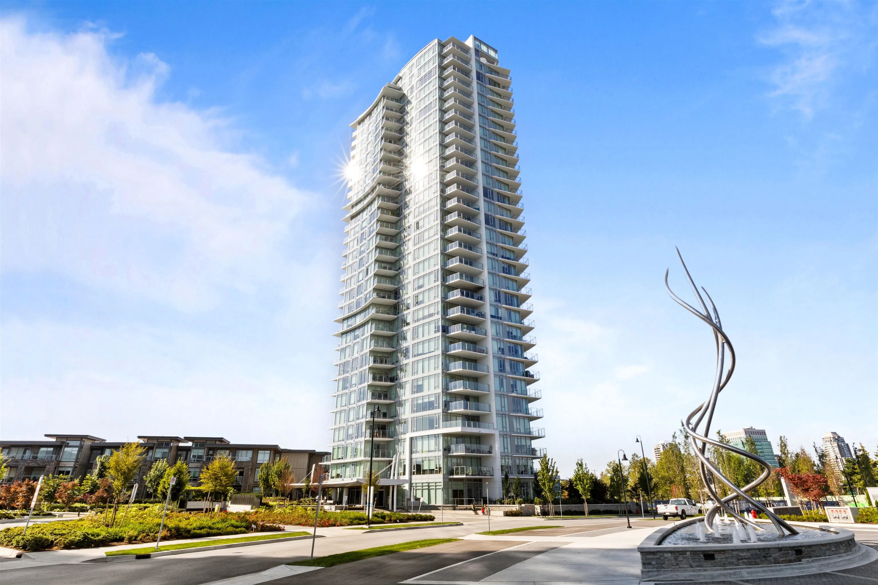 404 7683 Park Crescent