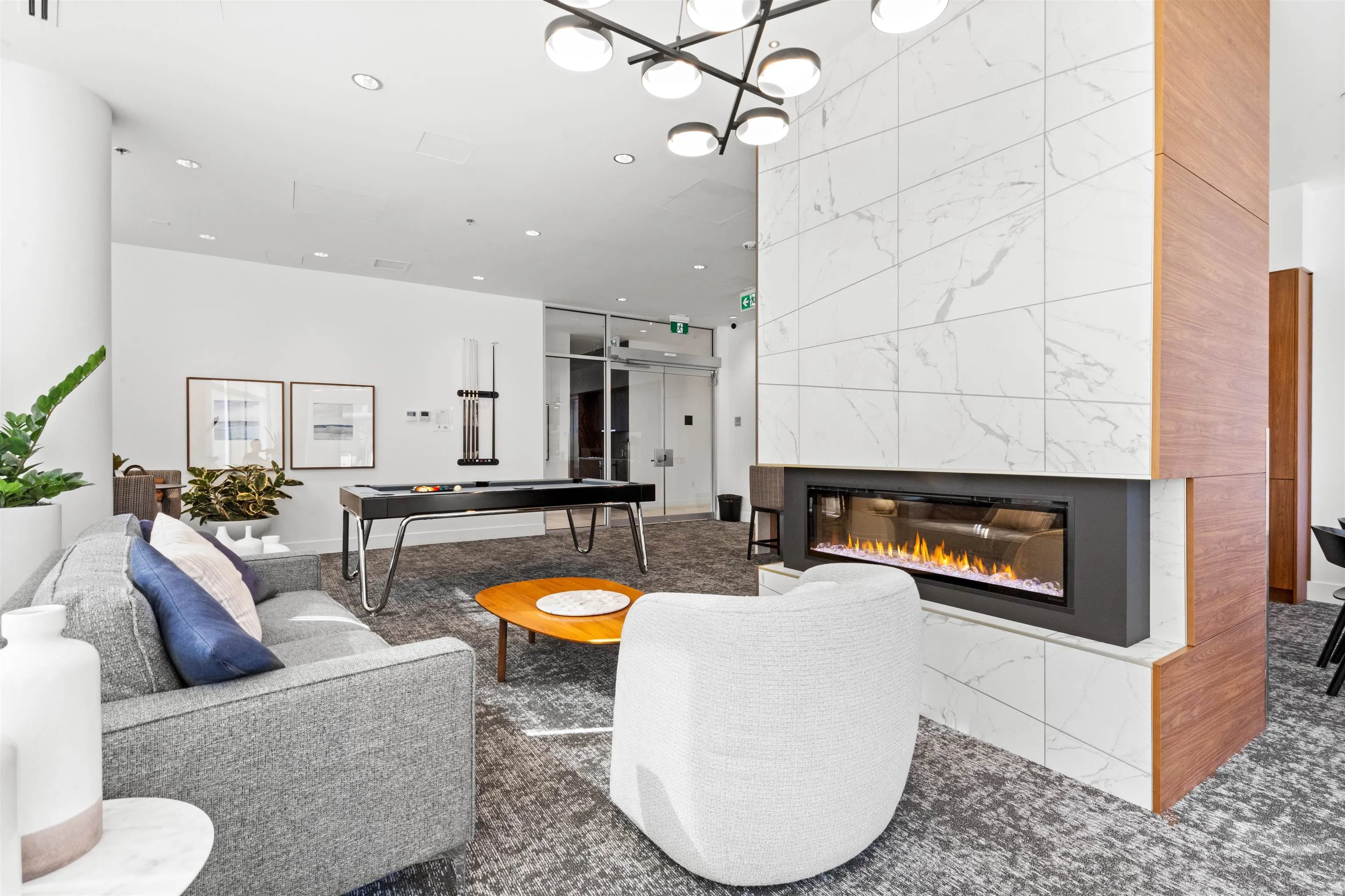 404 7683 Park Crescent