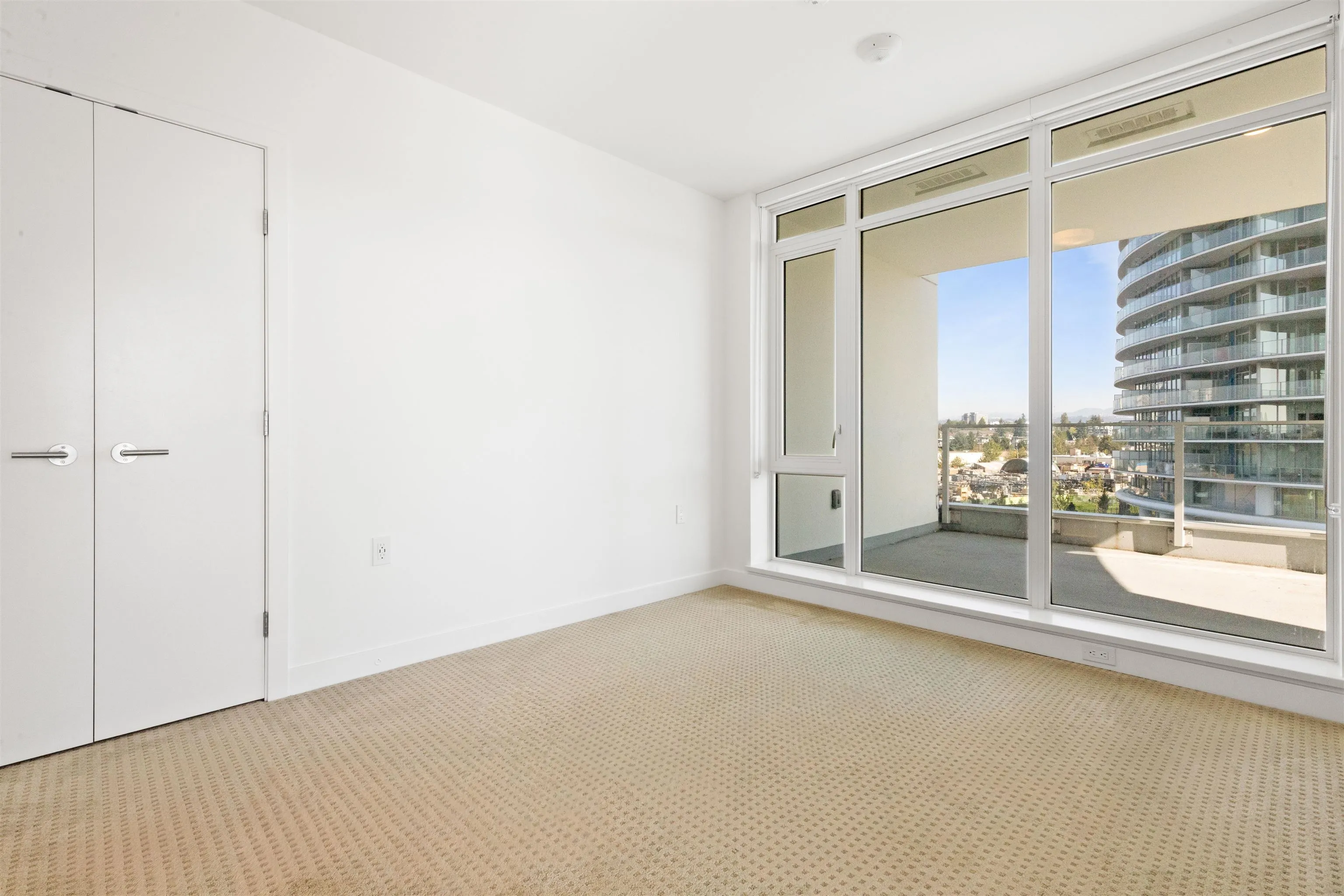 404 7683 Park Crescent