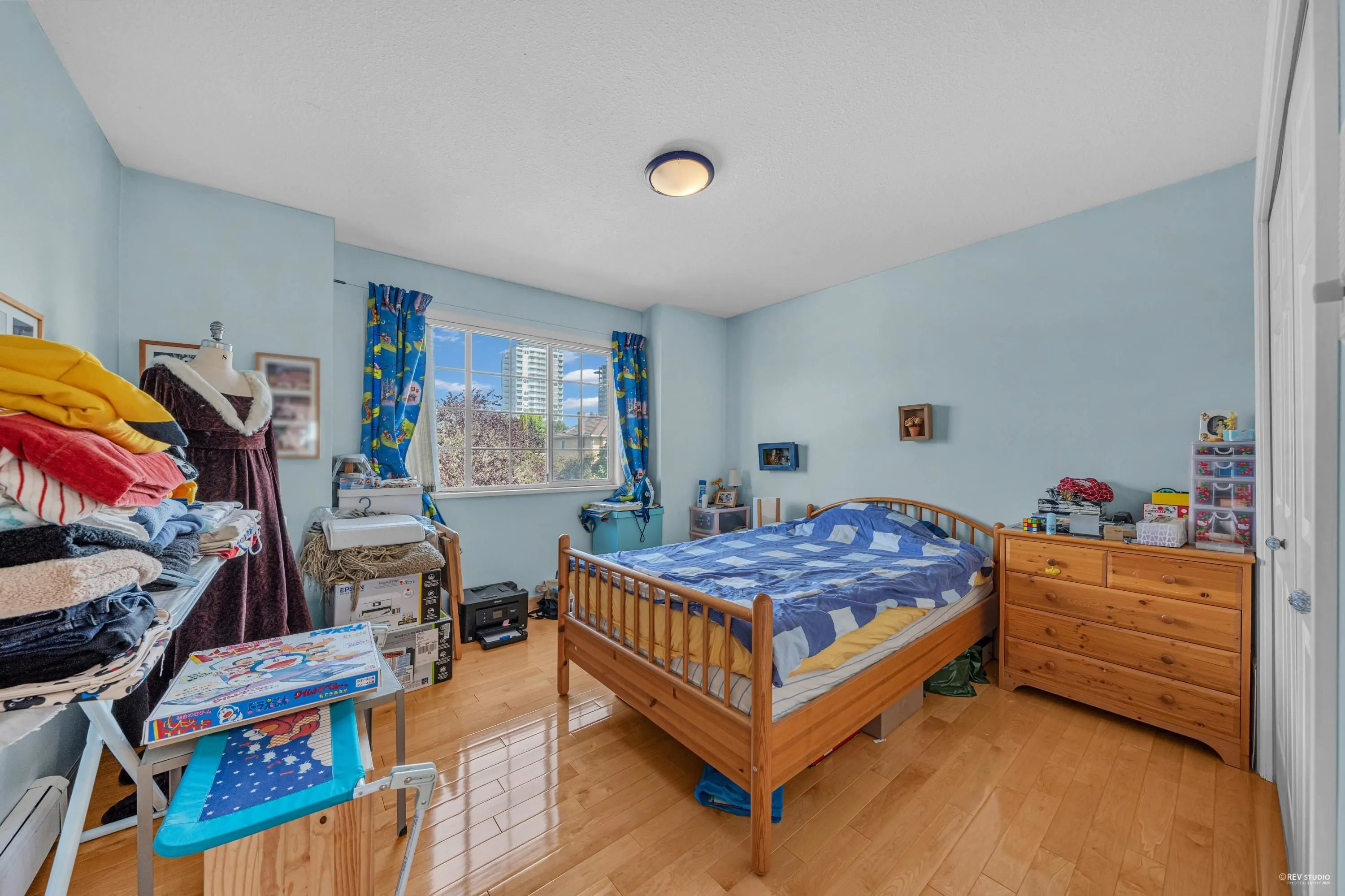 426 W 44th Avenue