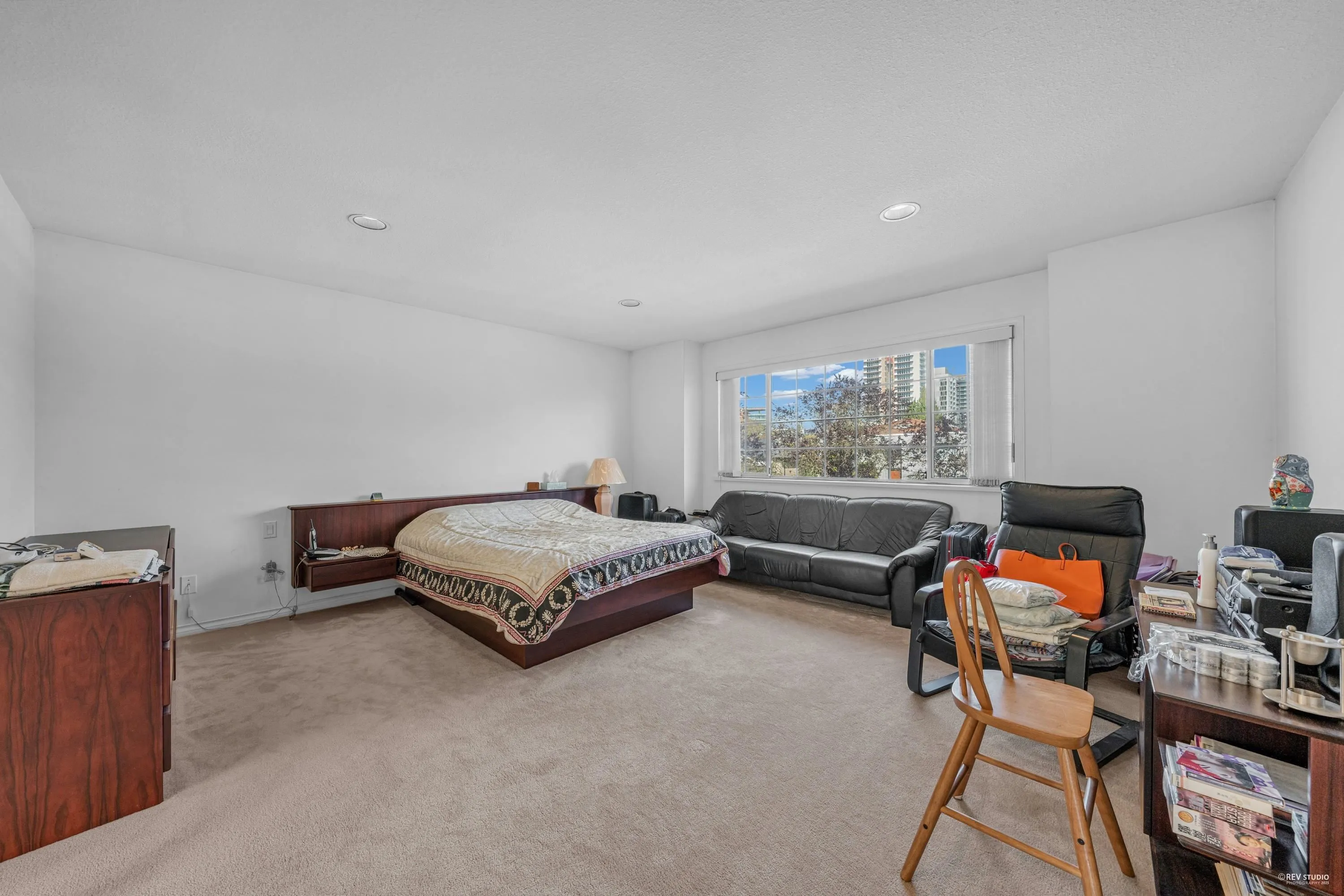 426 W 44th Avenue