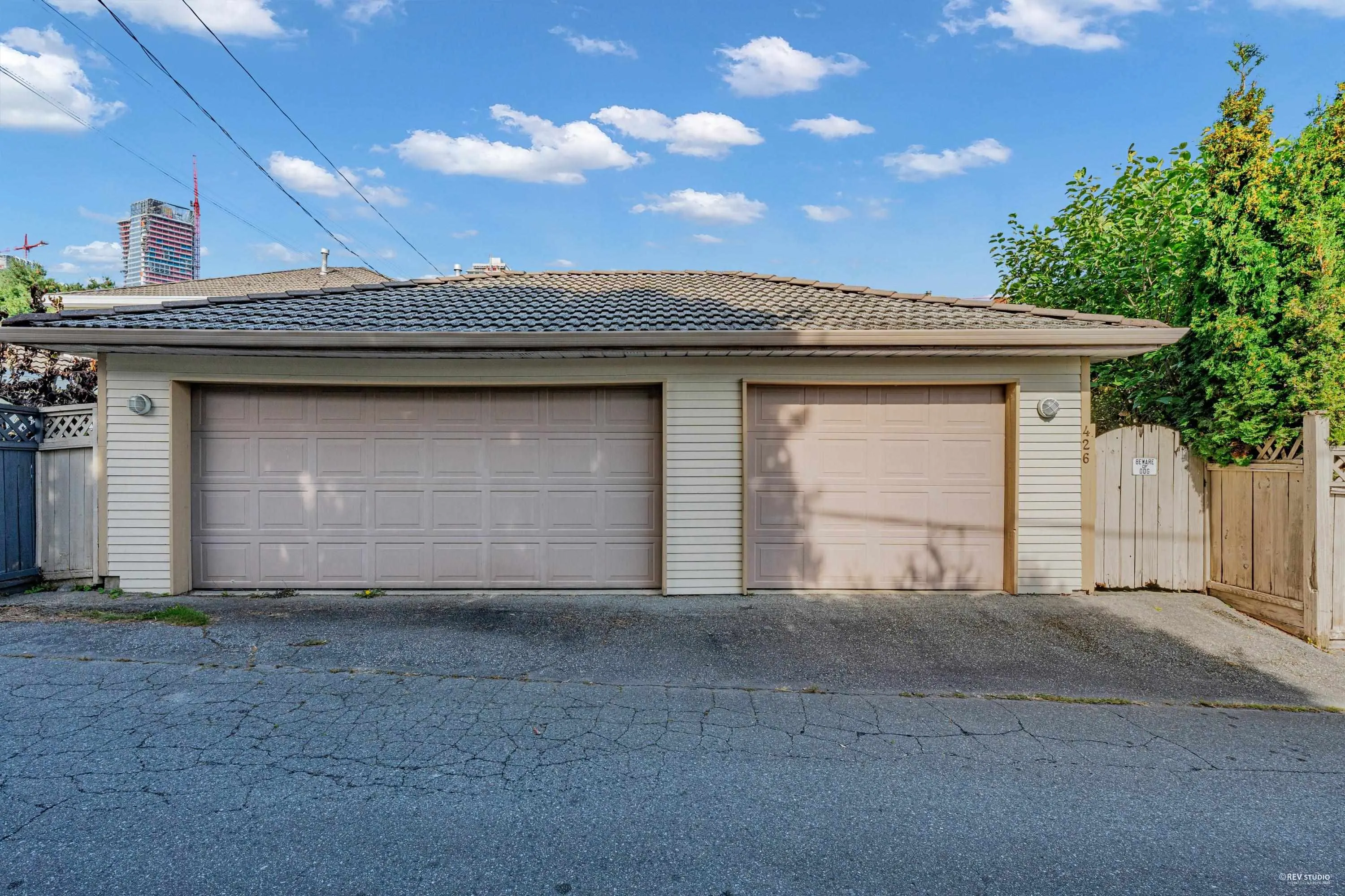 426 W 44th Avenue