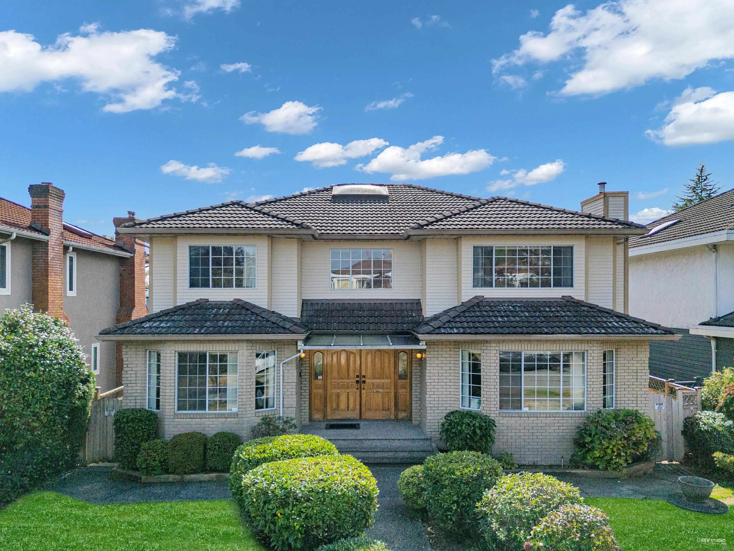 426 W 44th Avenue
