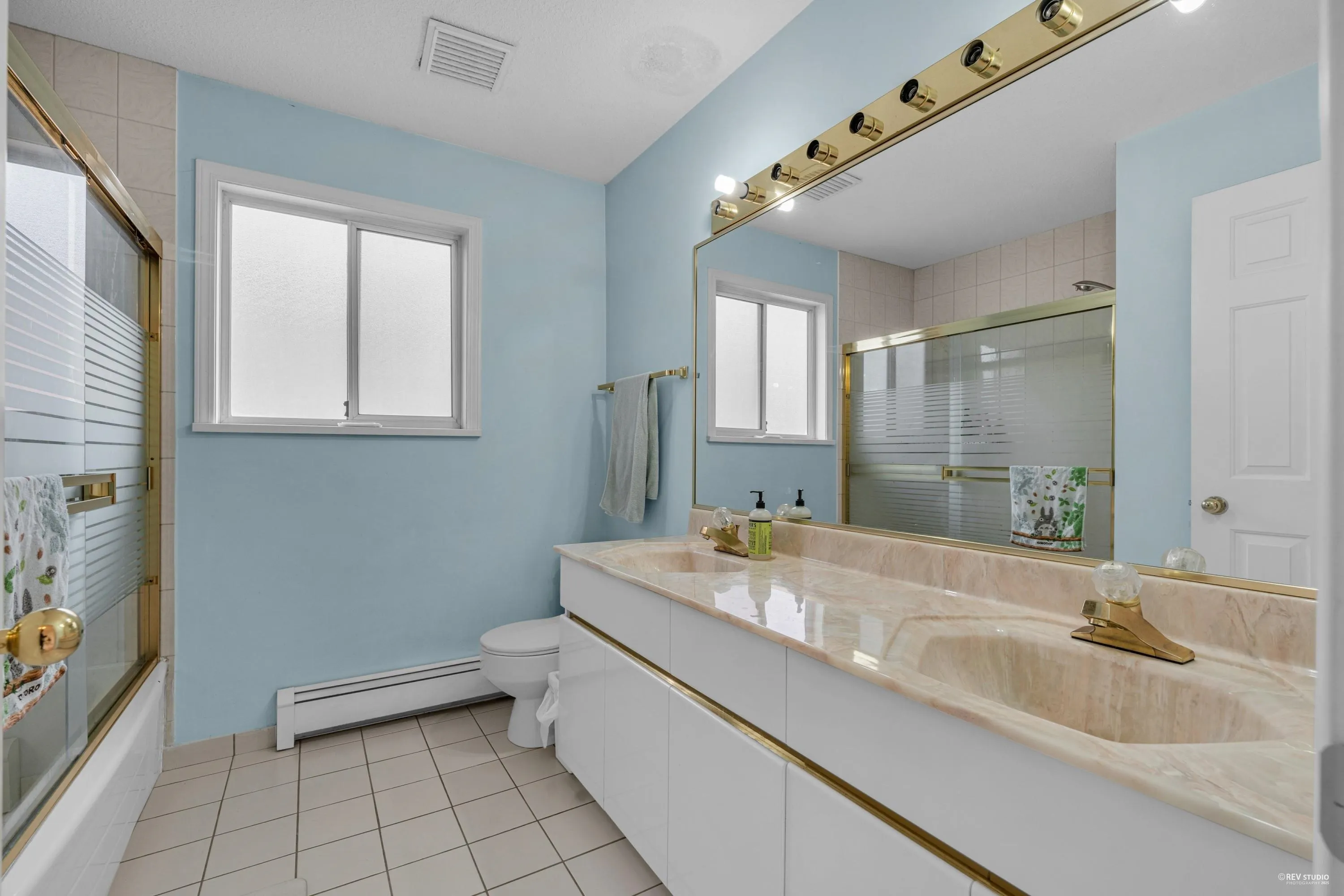426 W 44th Avenue