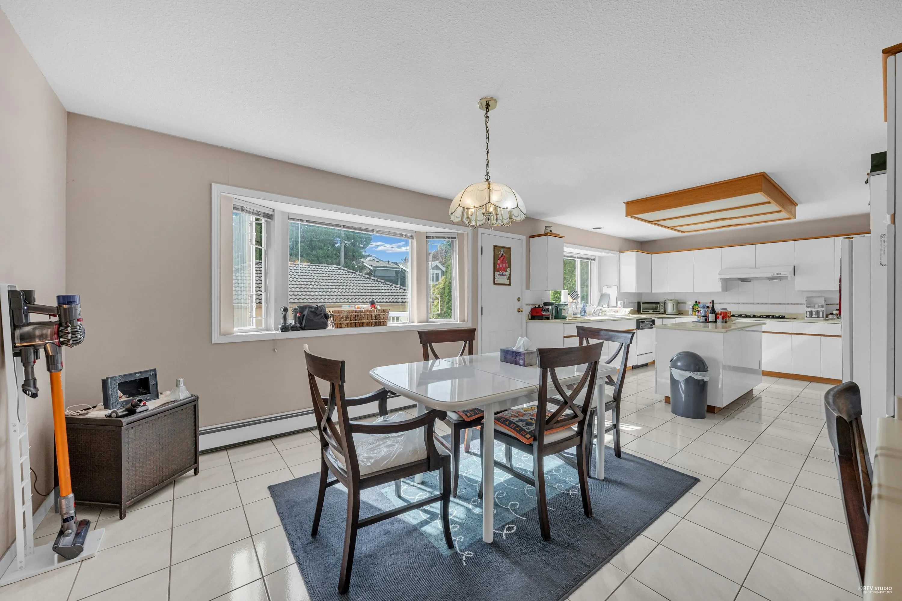 426 W 44th Avenue