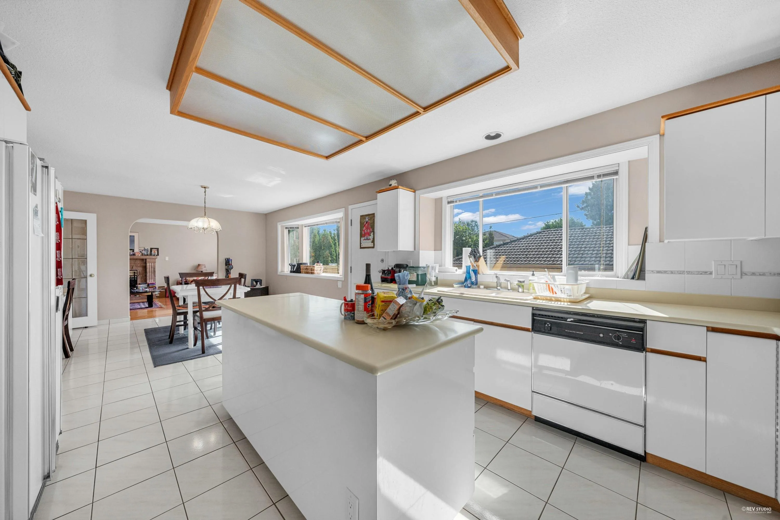 426 W 44th Avenue