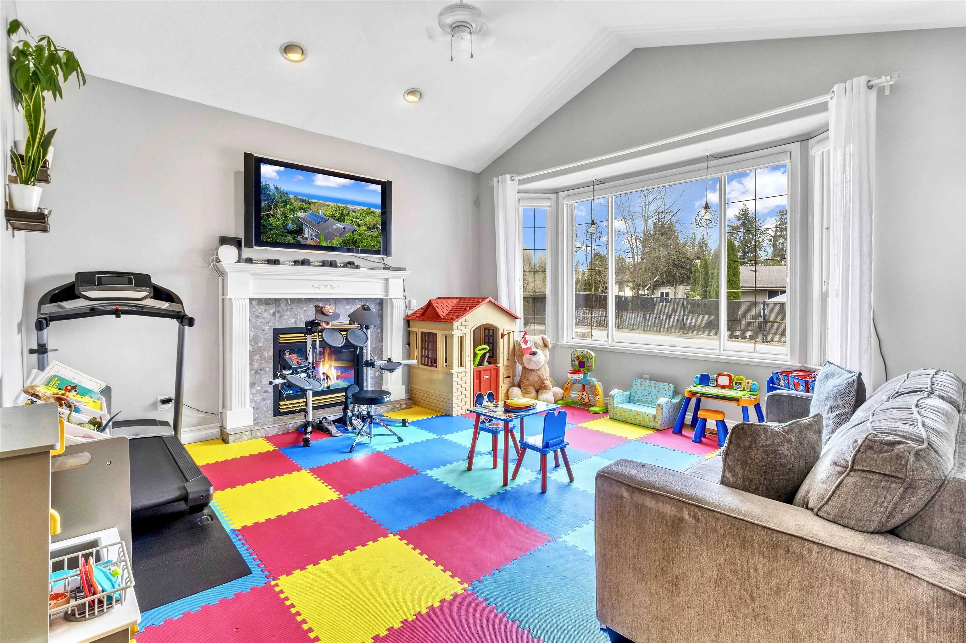 23404 Tamarack Lane