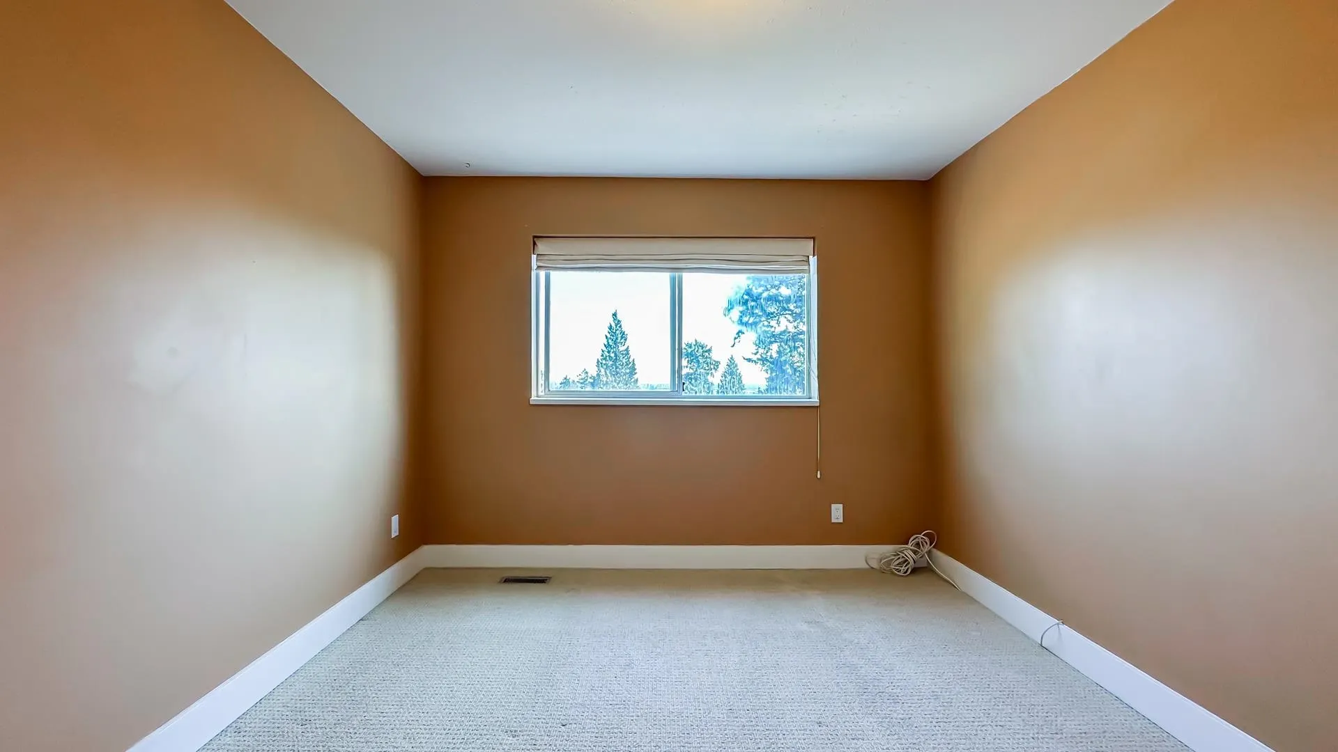 4825 Headland Close